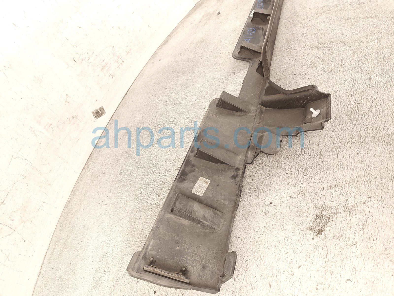 2023 Honda Ridgeline Rocker Trim Rear Passenger Side Skirt / Molding Black 71900 T6Z A00 Replacement 2023 Honda Ridgeline Rocker Trim Rear Passenger Side Skirt / Molding Black 71900 T6Z A00 Replacement thumbnail