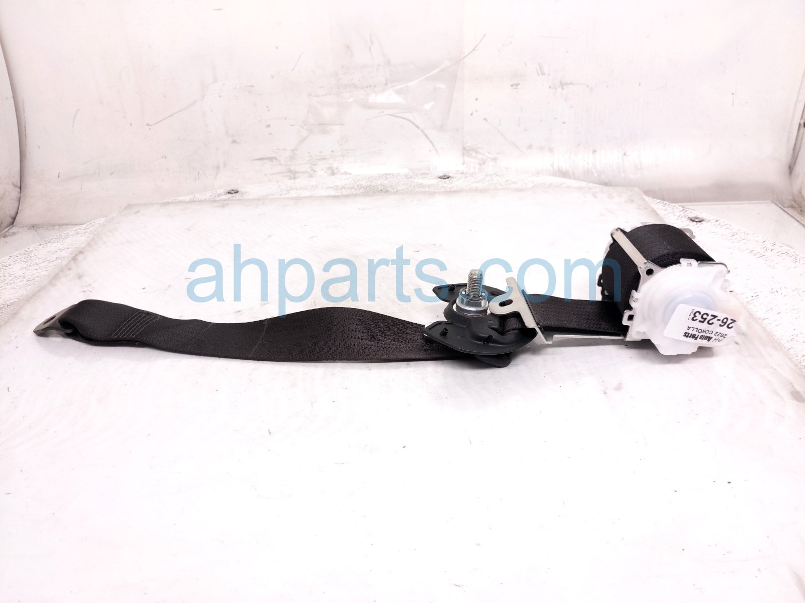Toyota REAR RH SEAT BELT - BLACK - HTBK