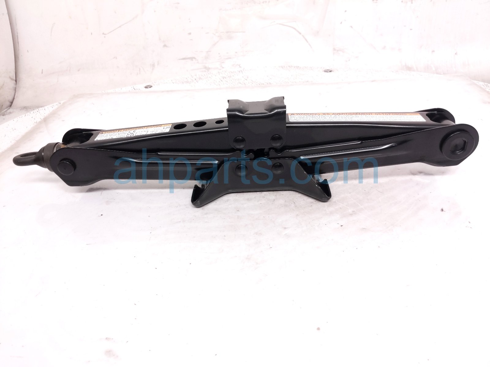 SCISSOR JACK ONLY