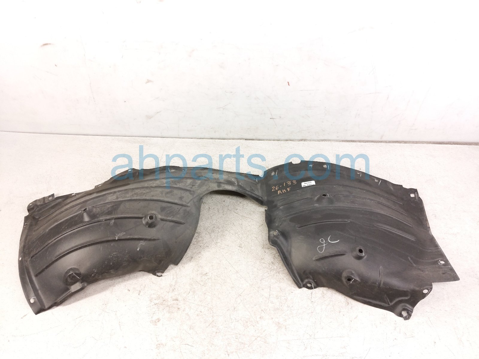 Front passenger INNER FENDER LINER