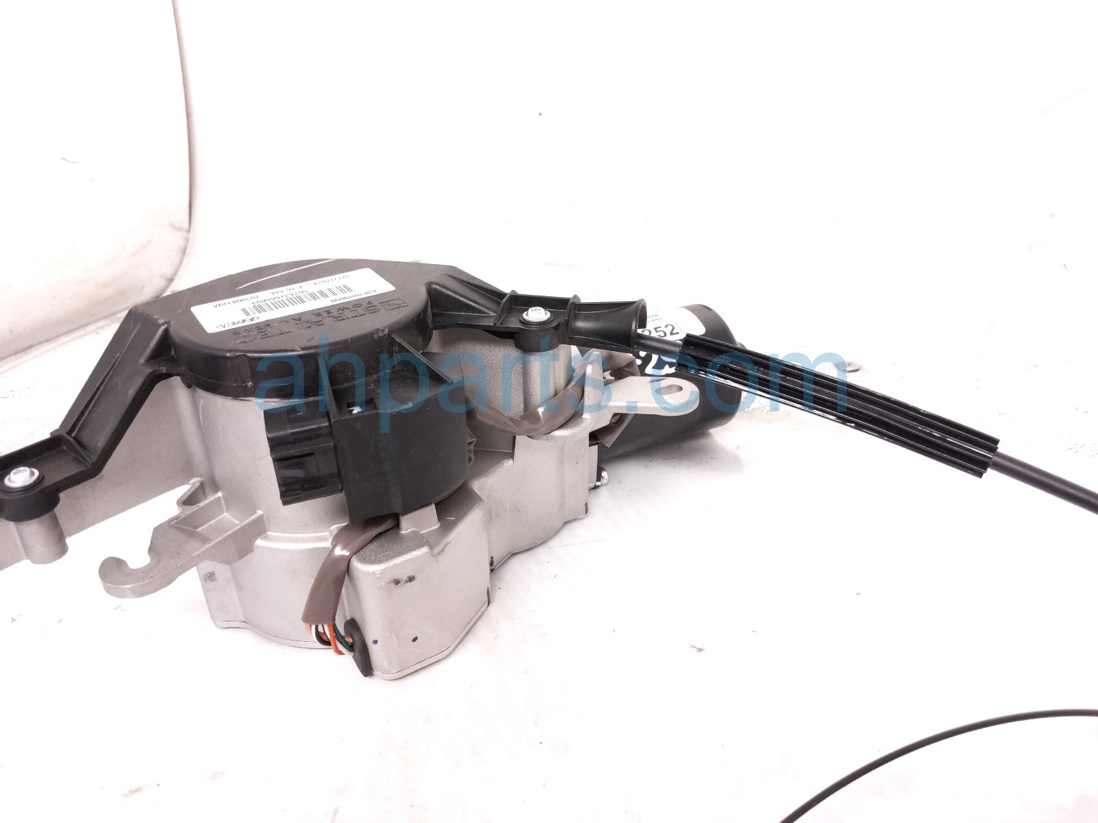 2025 Kia Carnival Rear Driver Power Sliding Door Motor Assy 83810 R0000 Replacement 2025 Kia Carnival Rear Driver Power Sliding Door Motor Assy 83810 R0000 Replacement thumbnail