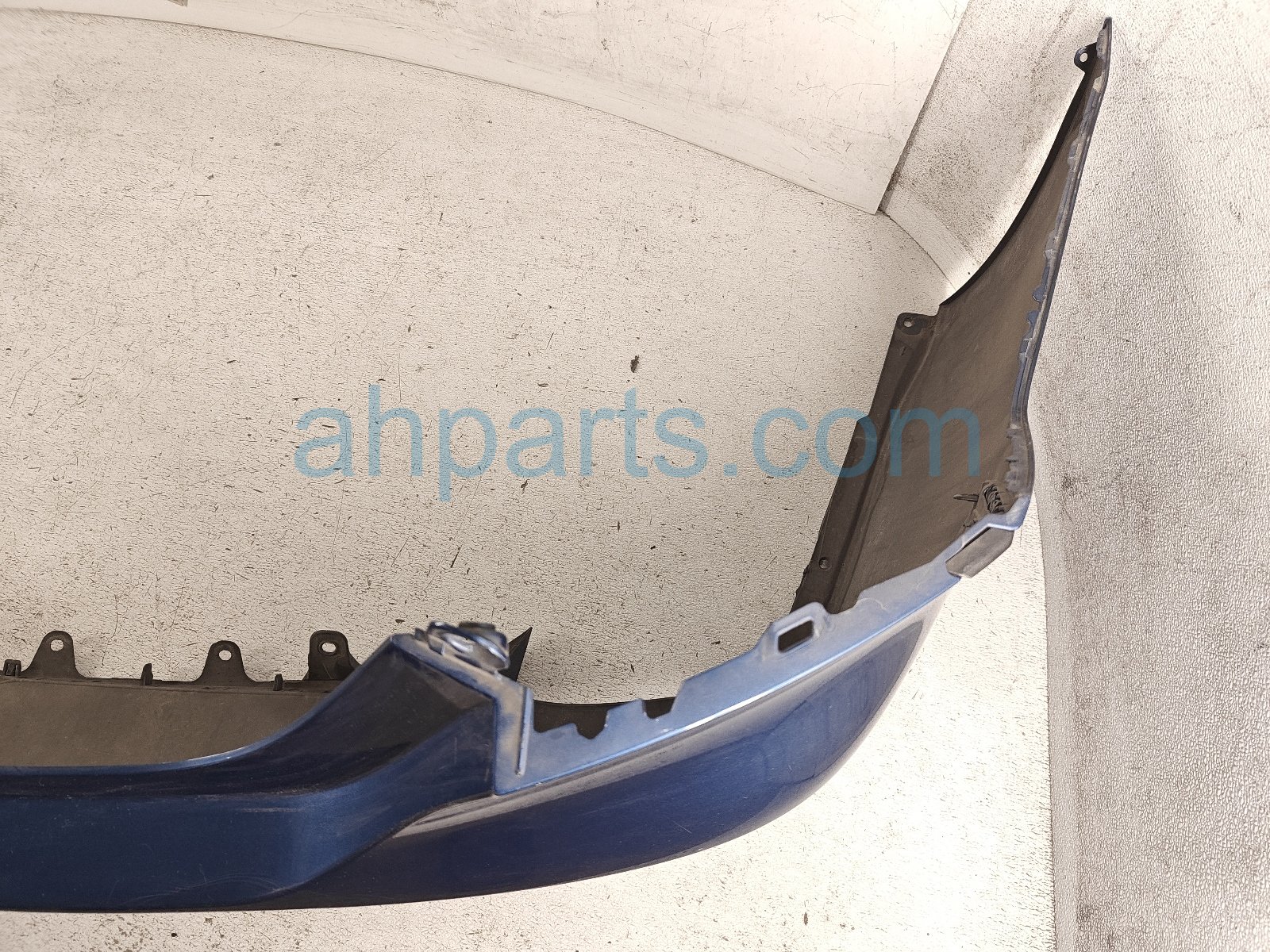 2020 Toyota Camry Rear Bumper Cover Blue 52159 0X915 Replacement 2020 Toyota Camry Rear Bumper Cover Blue 52159 0X915 Replacement thumbnail