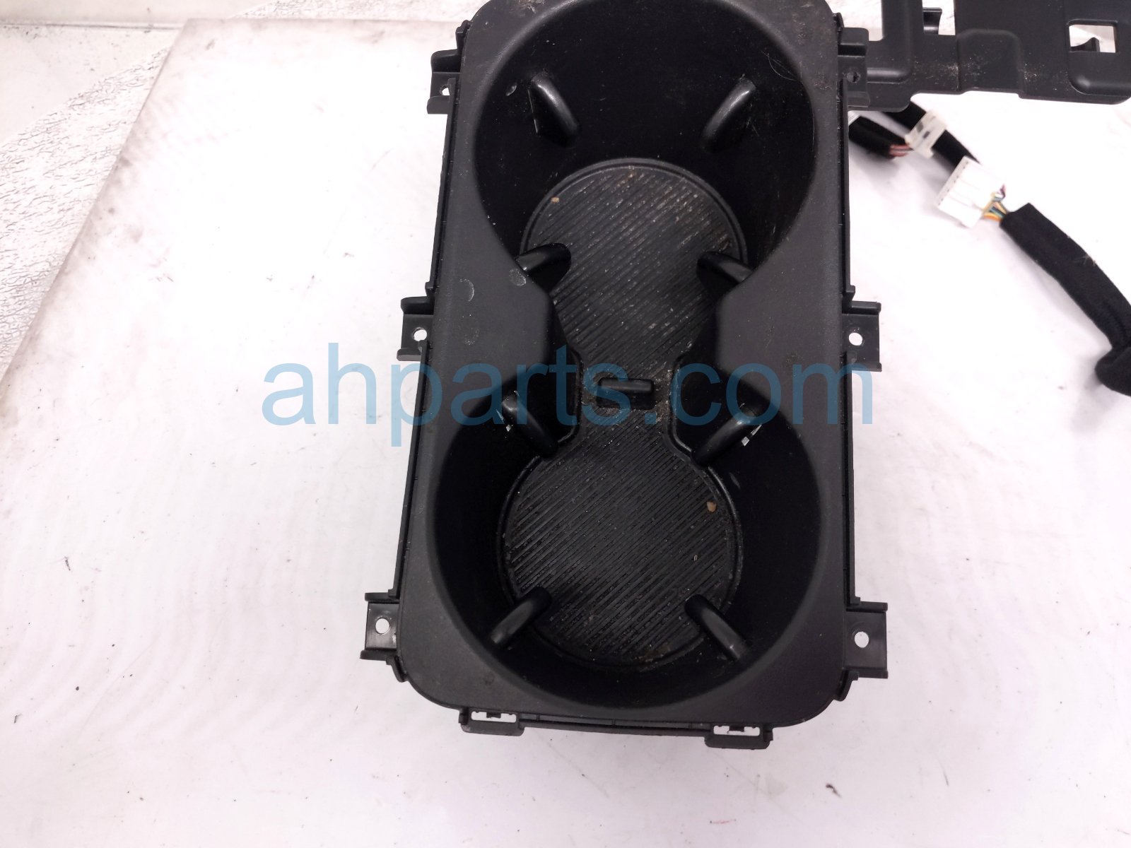 2025 Kia Carnival Center Console Cup Holder 84670 R0100 Replacement 2025 Kia Carnival Center Console Cup Holder 84670 R0100 Replacement thumbnail