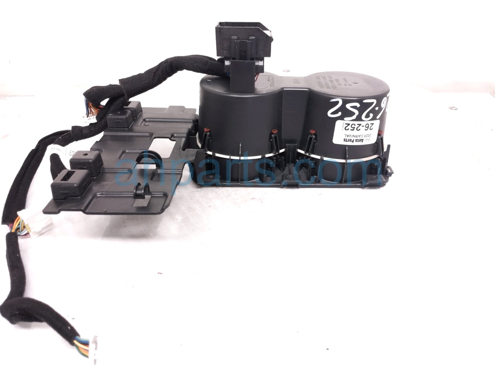 2025 Kia Carnival Center Console Cup Holder 84670 R0100 Replacement 2025 Kia Carnival Center Console Cup Holder 84670 R0100 Replacement thumbnail