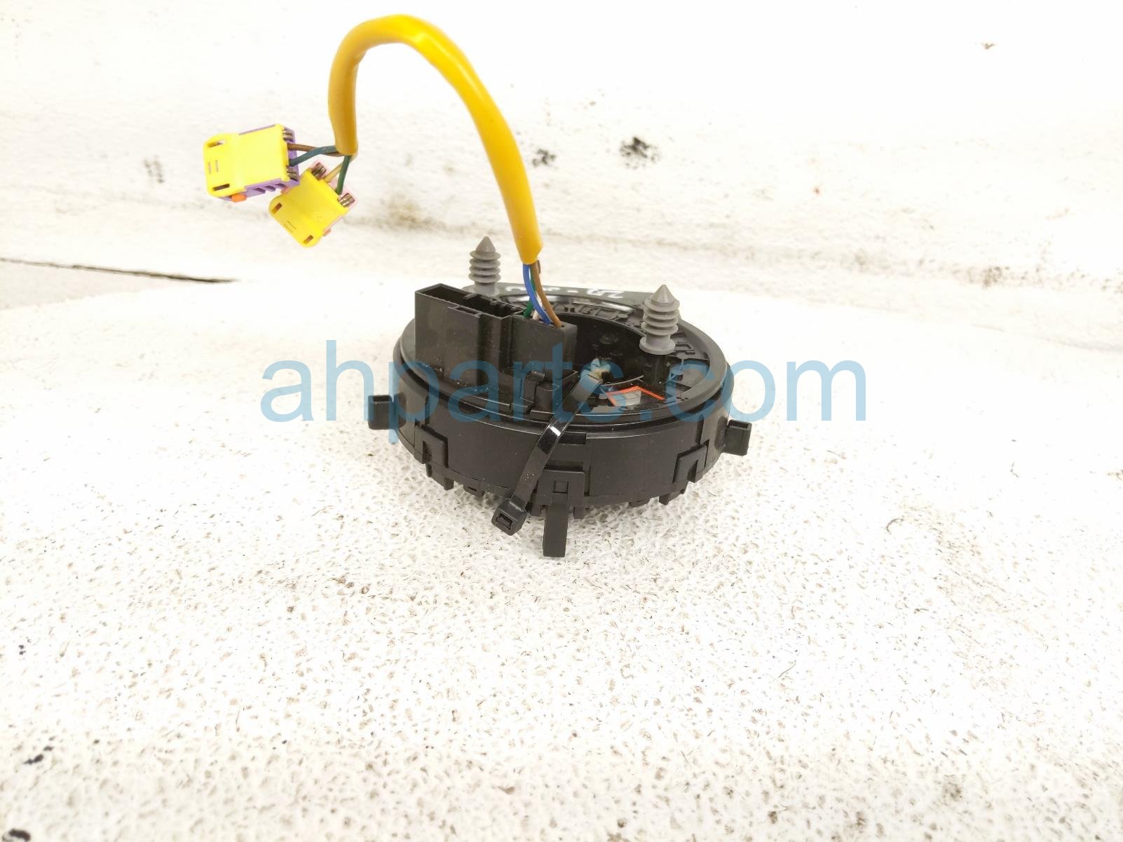 2022 Hyundai Venue Srs Clockspring Reel Assy 93490 S1140 Replacement 2022 Hyundai Venue Srs Clockspring Reel Assy 93490 S1140 Replacement thumbnail