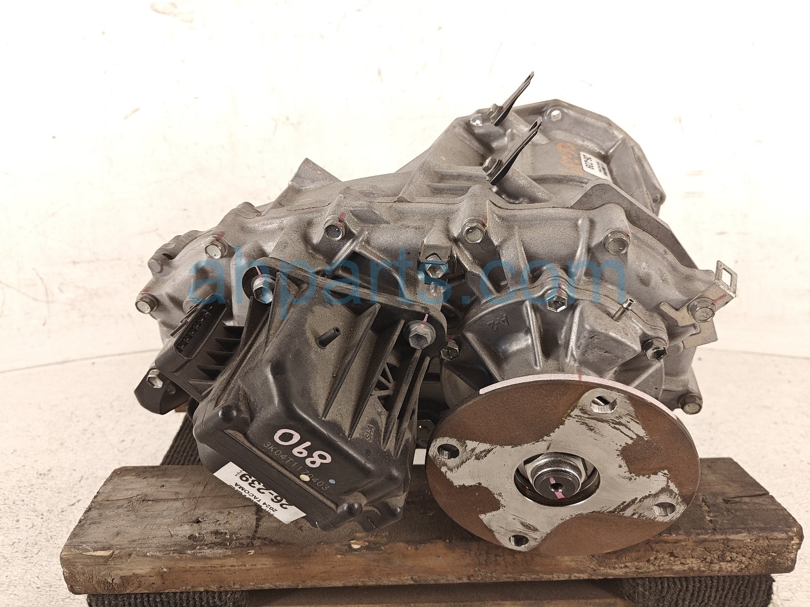 2024 Toyota Tacoma Transfer Case Assy 2.4l 4x4 40k 36100 04030 Replacement 2024 Toyota Tacoma Transfer Case Assy 2.4l 4x4 40k 36100 04030 Replacement thumbnail