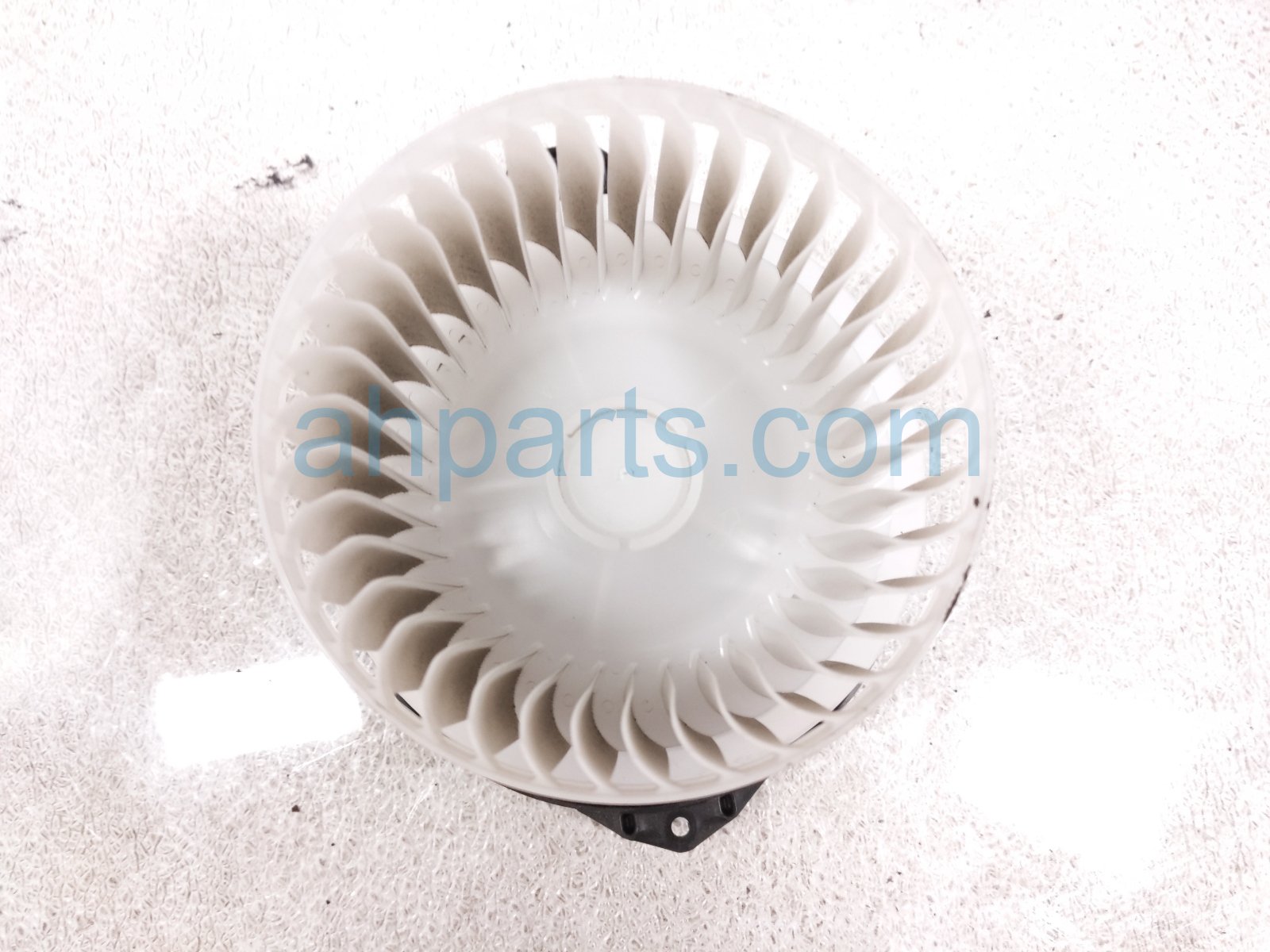 $35 Toyota BLOWER BOX WITH MOTOR FAN ASSY $35 Toyota BLOWER BOX WITH MOTOR FAN ASSY