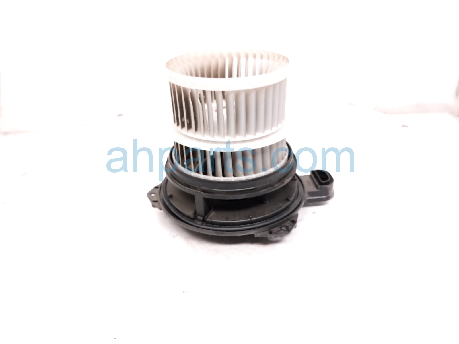 2020 Toyota Camry Air Blower Box With Motor Fan Assy 87103 58080 Replacement 2020 Toyota Camry Air Blower Box With Motor Fan Assy 87103 58080 Replacement thumbnail