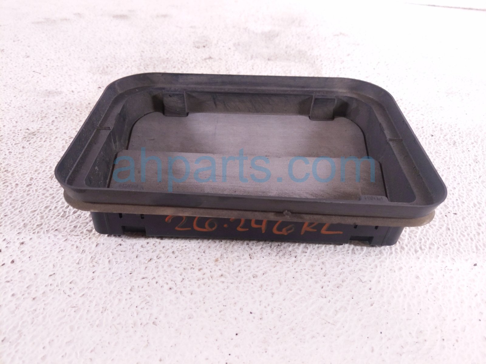 2019 Honda Accord Rear Driver Cabin Air Exhauster Vent 75450 TBA A02 Replacement 2019 Honda Accord Rear Driver Cabin Air Exhauster Vent 75450 TBA A02 Replacement thumbnail