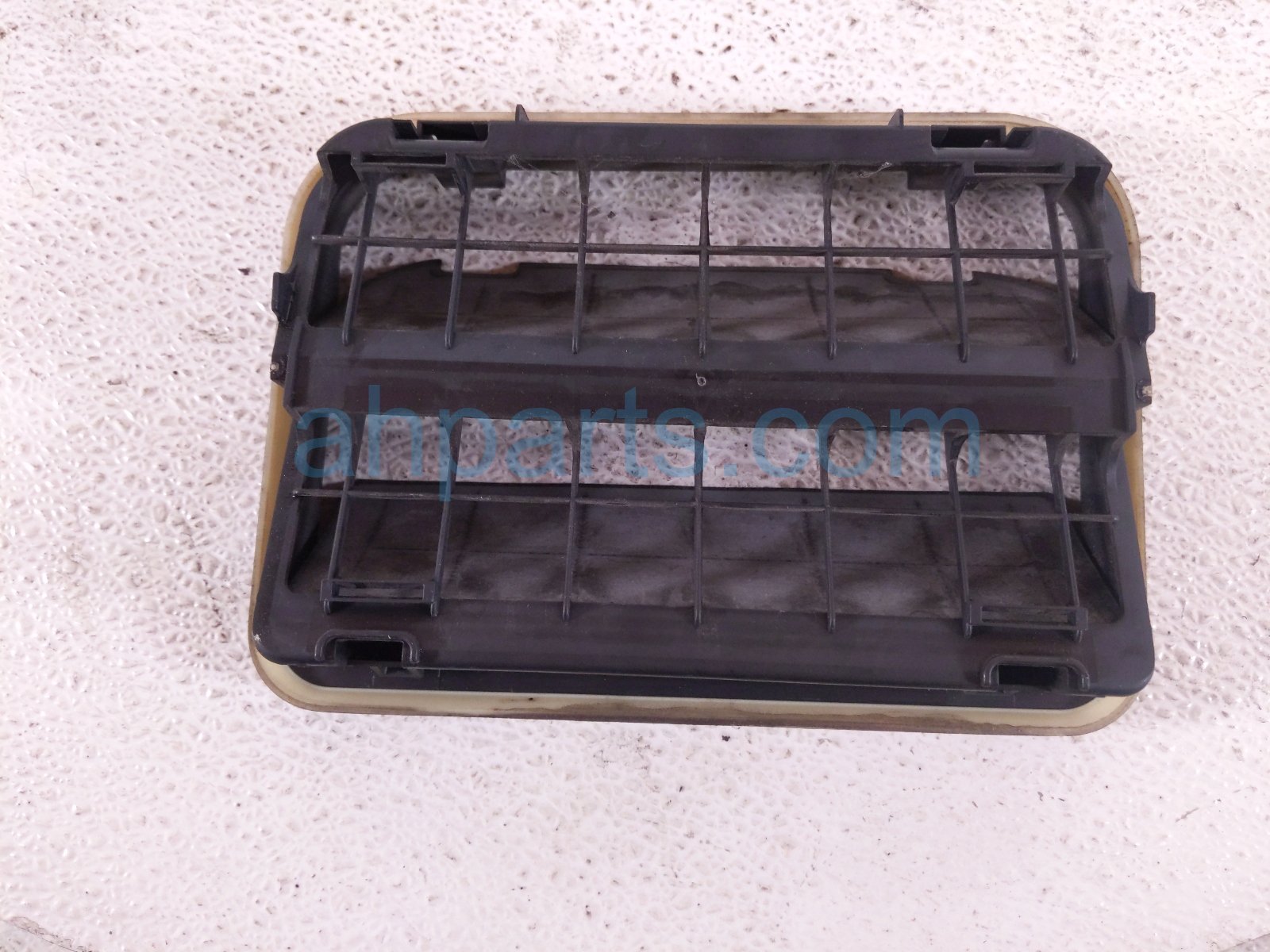 2019 Honda Accord Rear Driver Cabin Air Exhauster Vent 75450 TBA A02 Replacement 2019 Honda Accord Rear Driver Cabin Air Exhauster Vent 75450 TBA A02 Replacement thumbnail