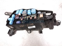 Toyota ENGINE FUSE BOX - 2.5L FWD Toyota ENGINE FUSE BOX - 2.5L FWD