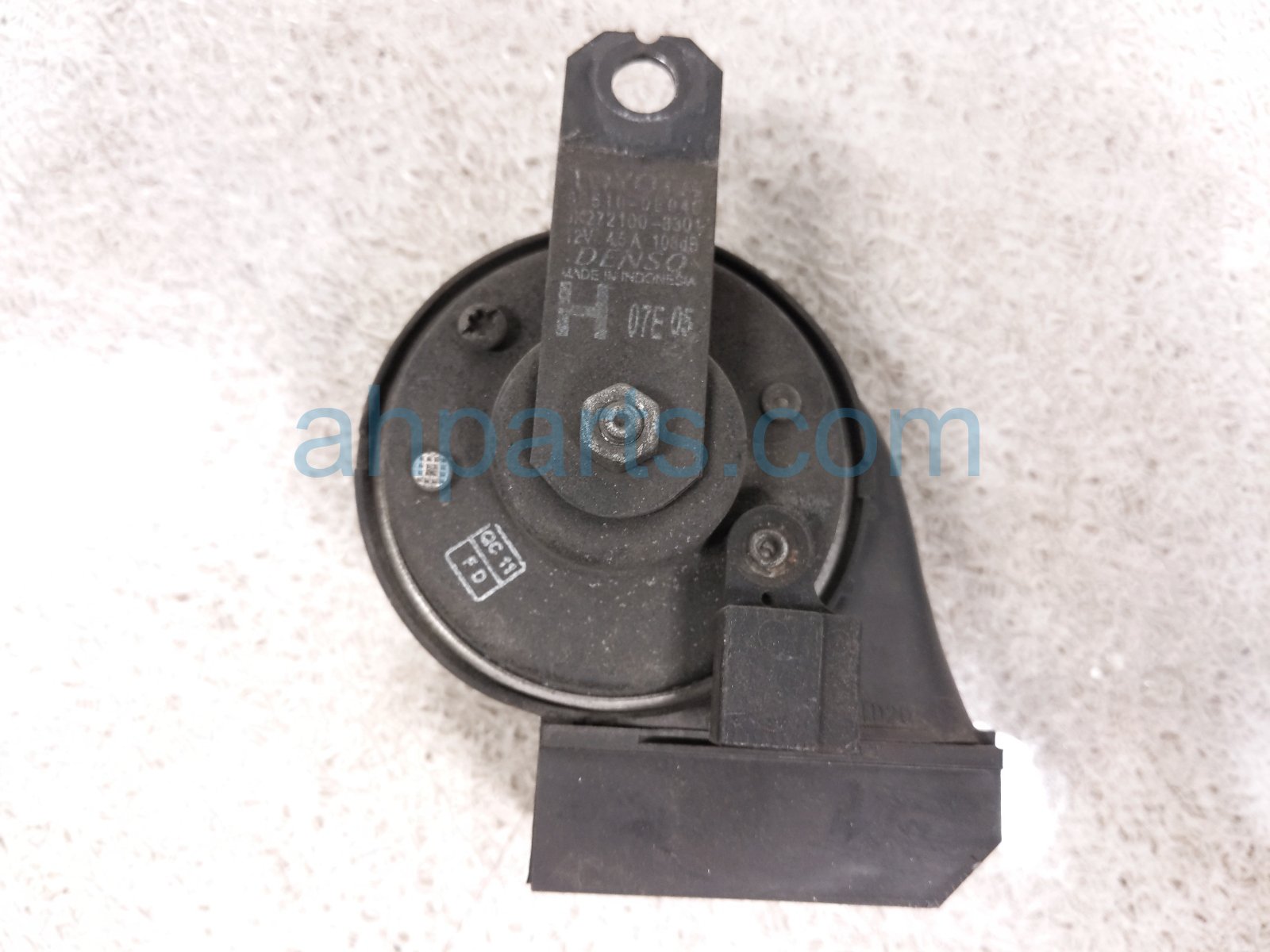 2022 Toyota Sienna High Pitch Note Horn 86510 0E040 Replacement 2022 Toyota Sienna High Pitch Note Horn 86510 0E040 Replacement thumbnail