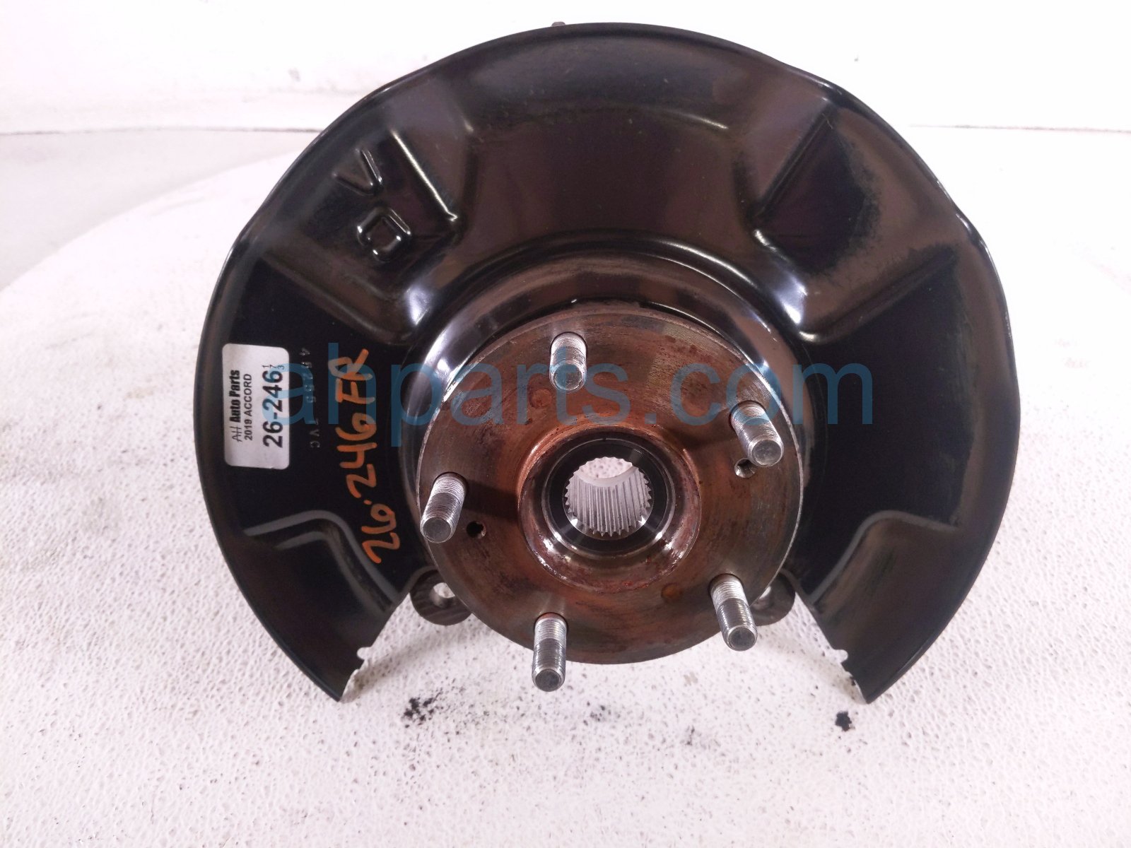 Honda FR/RH SPINDLE KNUCKLE HUB
