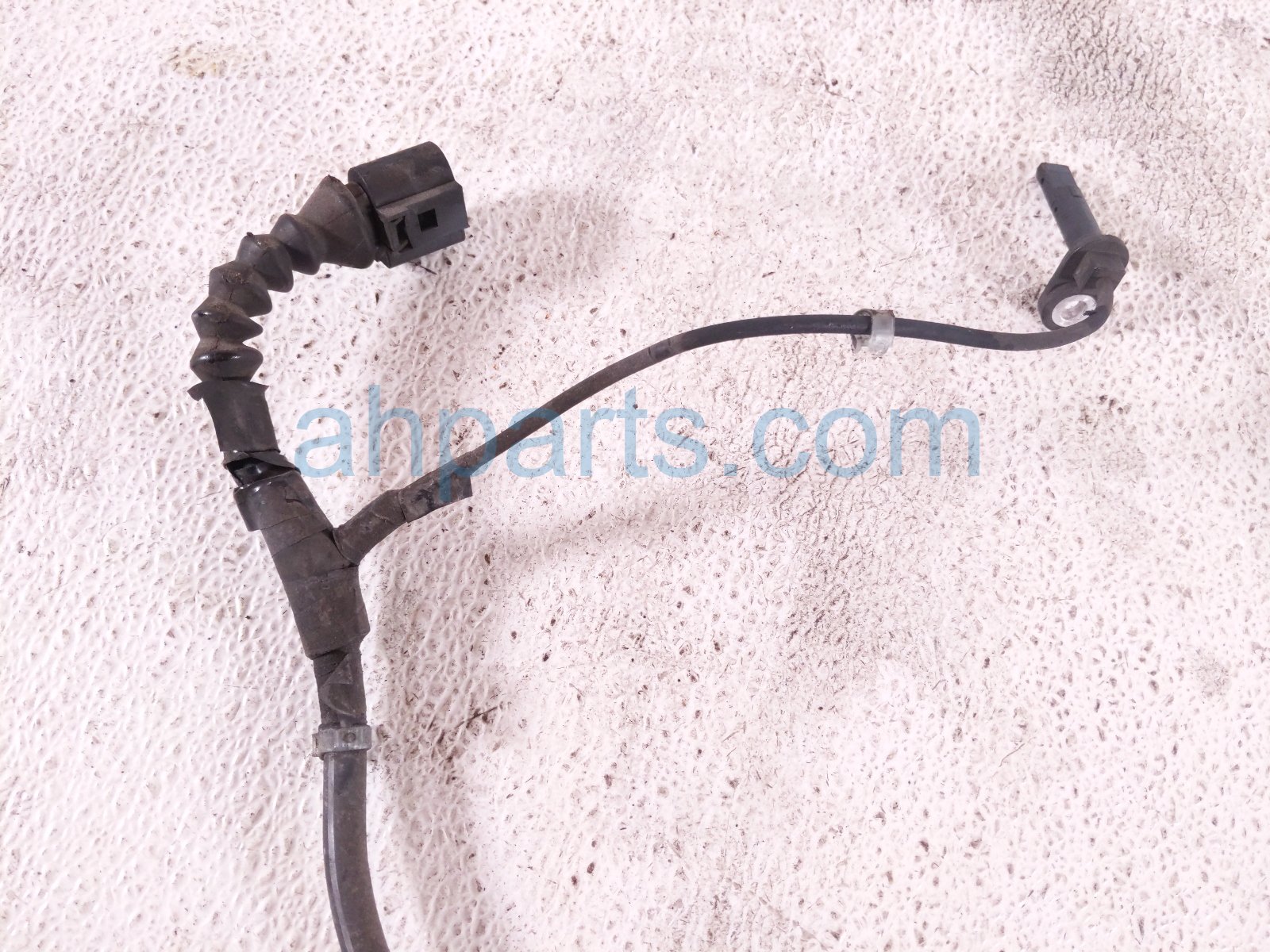 2019 Honda Accord Rear Driver Abs Epb Wire Harness 1.5t 47560 TVA A03 Replacement 2019 Honda Accord Rear Driver Abs Epb Wire Harness 1.5t 47560 TVA A03 Replacement thumbnail