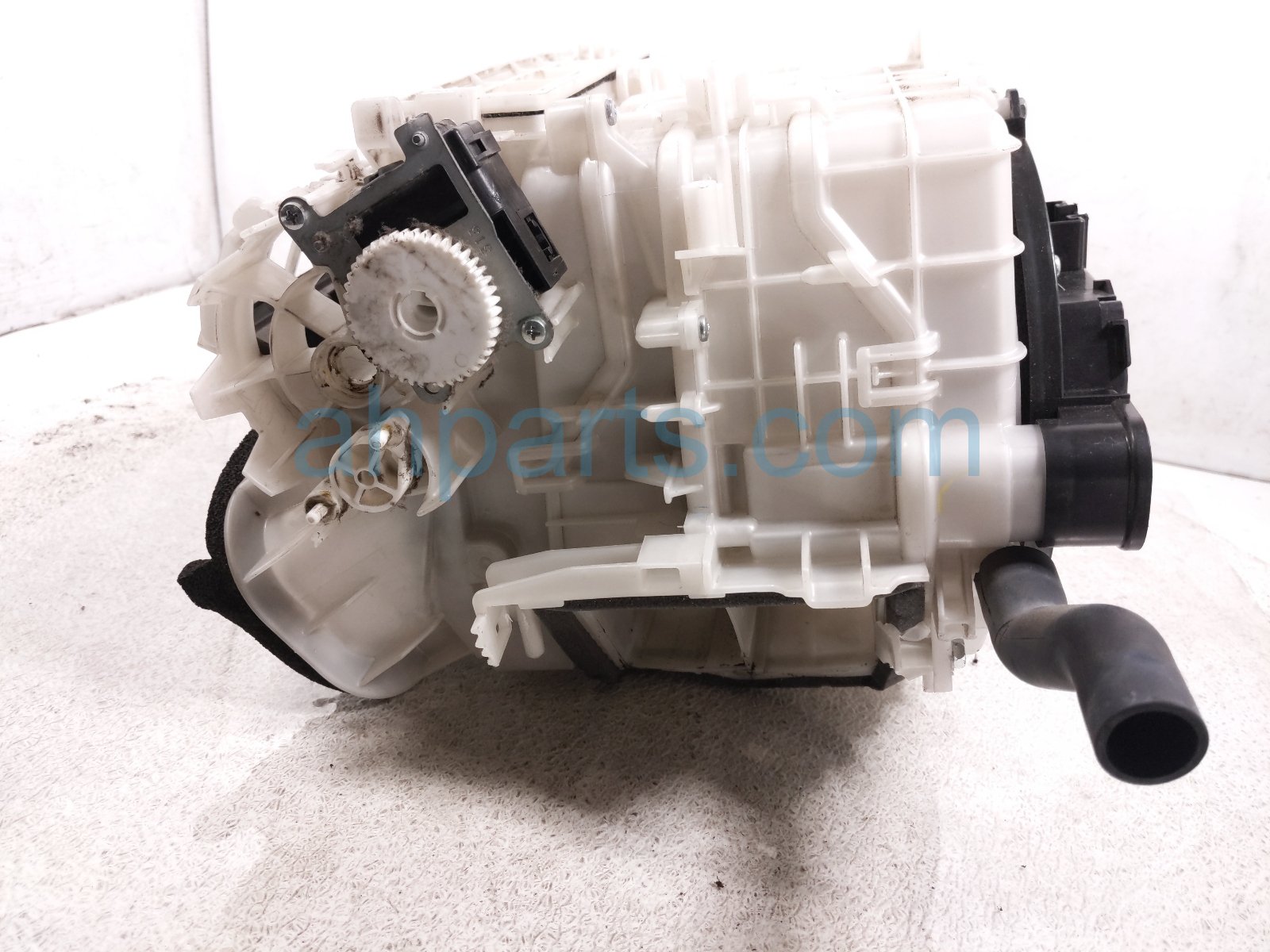 2015 Lexus Gs350 Heater Core W/blower Motor Assy 87130 30840 Replacement 2015 Lexus Gs350 Heater Core W/blower Motor Assy 87130 30840 Replacement thumbnail