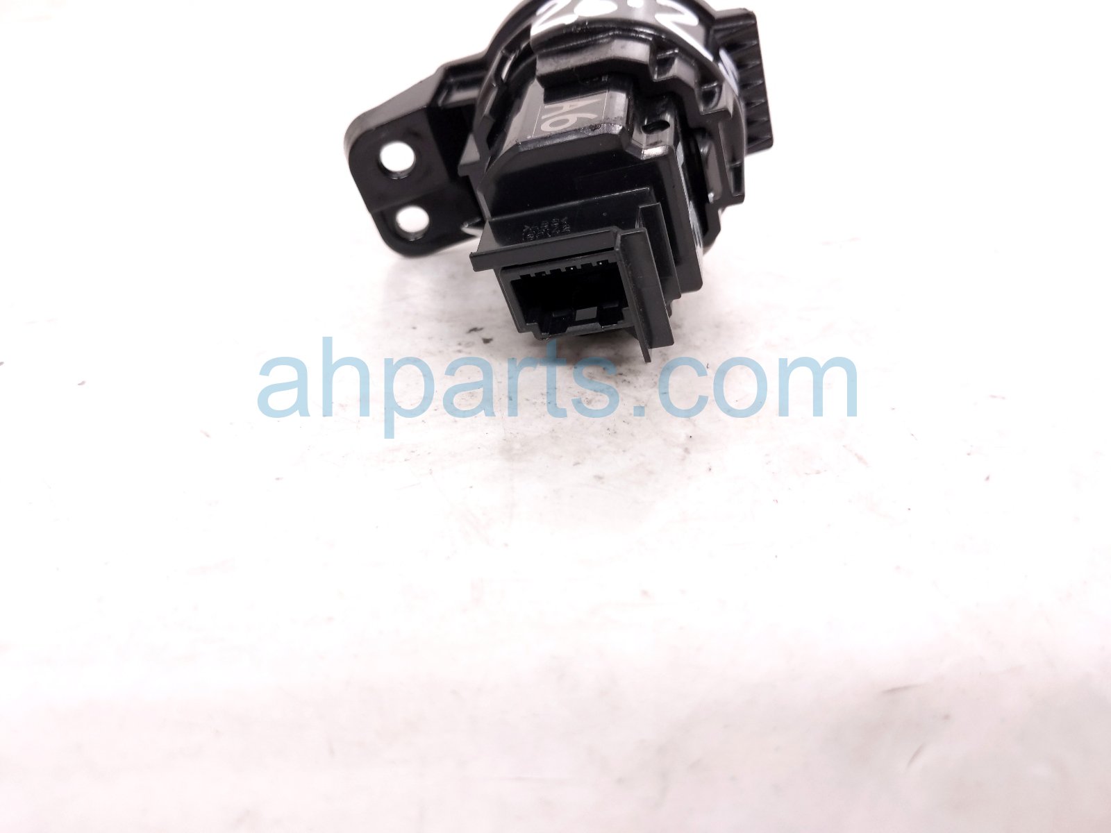 2026 Toyota Camry Column Push Start / Stop Ignition Switch PZ363 21204 Replacement 2026 Toyota Camry Column Push Start / Stop Ignition Switch PZ363 21204 Replacement thumbnail
