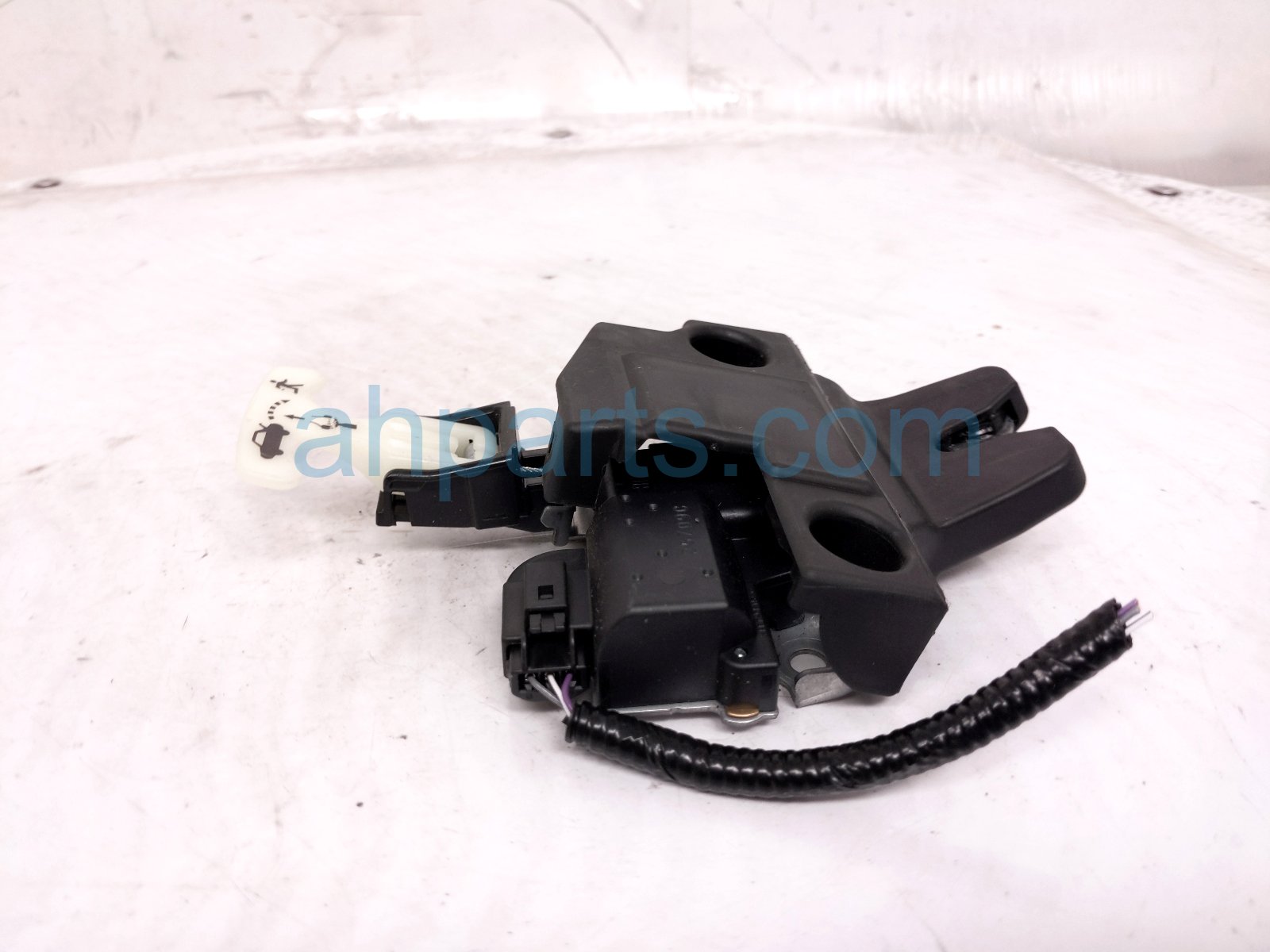 2026 Toyota Camry Trunk Lock / Latch Assy 64600 AQ010 Replacement 2026 Toyota Camry Trunk Lock / Latch Assy 64600 AQ010 Replacement thumbnail