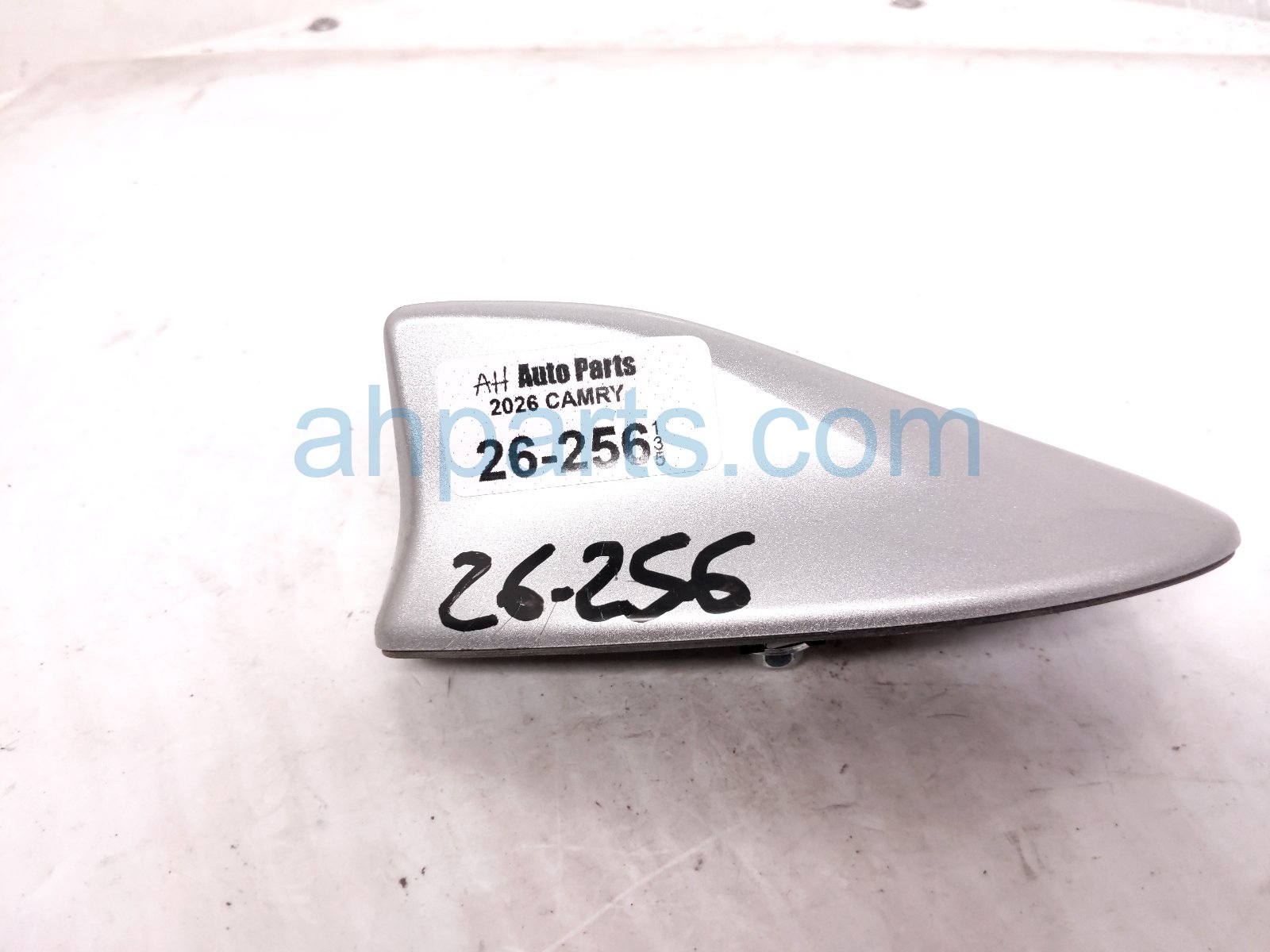 2026 Toyota Camry Antenna Roof Mtd Shark Fin Silve 86760 02130 Replacement 2026 Toyota Camry Antenna Roof Mtd Shark Fin Silve 86760 02130 Replacement thumbnail