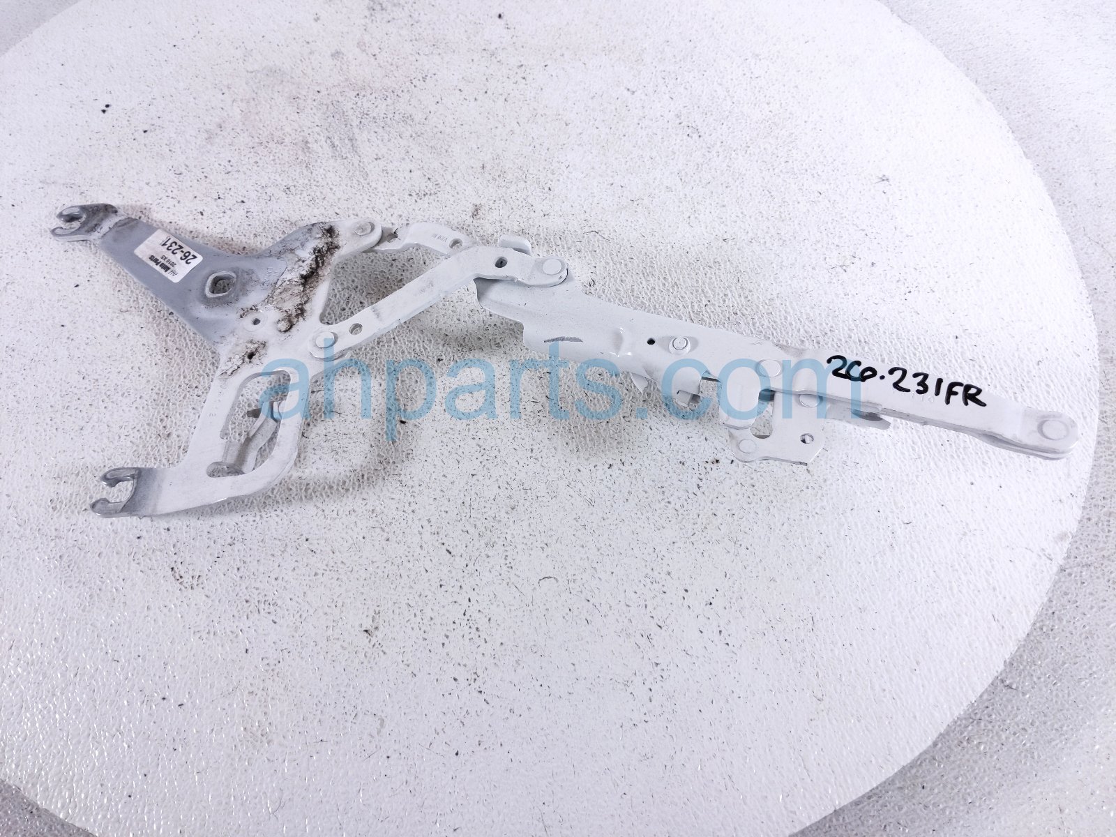 BMW RH HOOD HINGE - WHITE