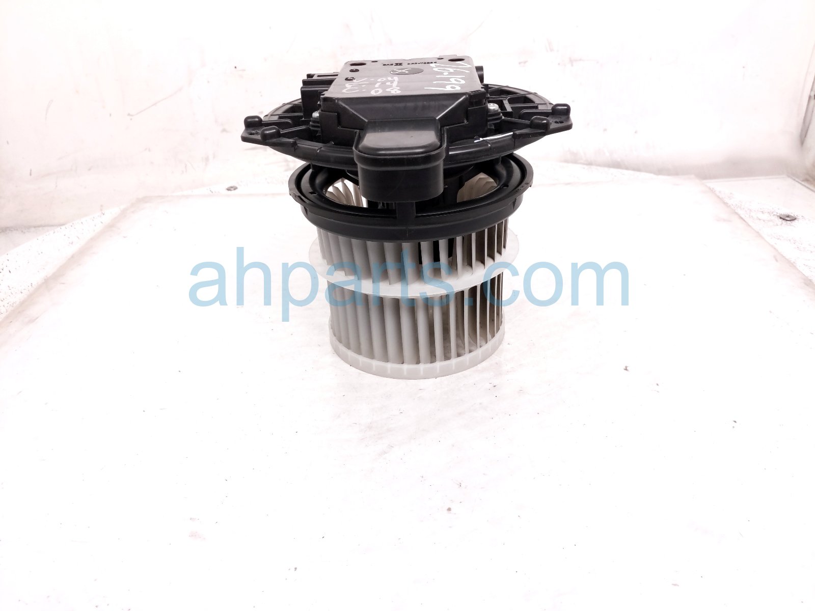 2021 Toyota Highlander Air A/c Blower Motor Front 87103 0E090 Replacement 2021 Toyota Highlander Air A/c Blower Motor Front 87103 0E090 Replacement thumbnail