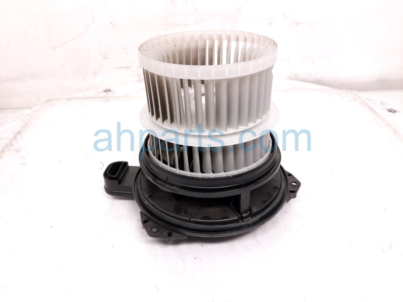 2021 Toyota Highlander Air A/c Blower Motor Front 87103 0E090 Replacement 2021 Toyota Highlander Air A/c Blower Motor Front 87103 0E090 Replacement thumbnail