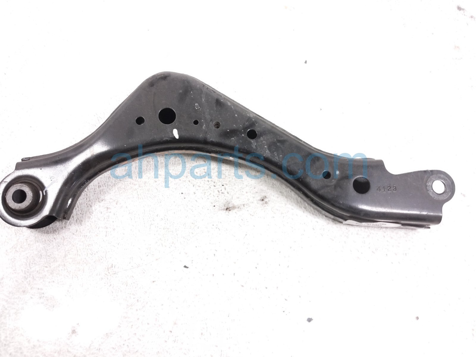 2024 Nissan Altima Rear Driver Upper Control Arm 55120 6CA0B Replacement 2024 Nissan Altima Rear Driver Upper Control Arm 55120 6CA0B Replacement