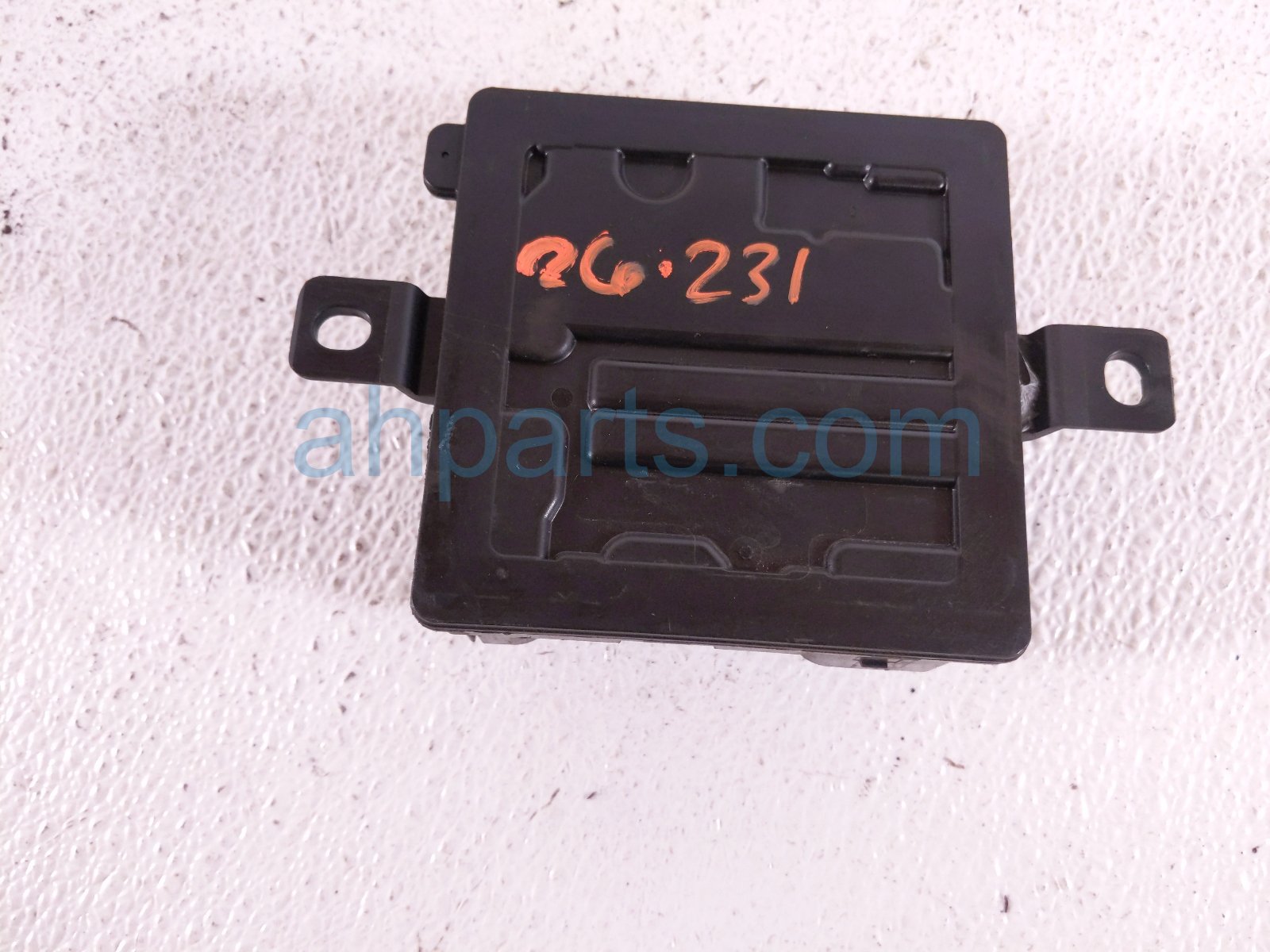 BMW INTEGRATED SUPPLY DISTRIBUTION BOX
