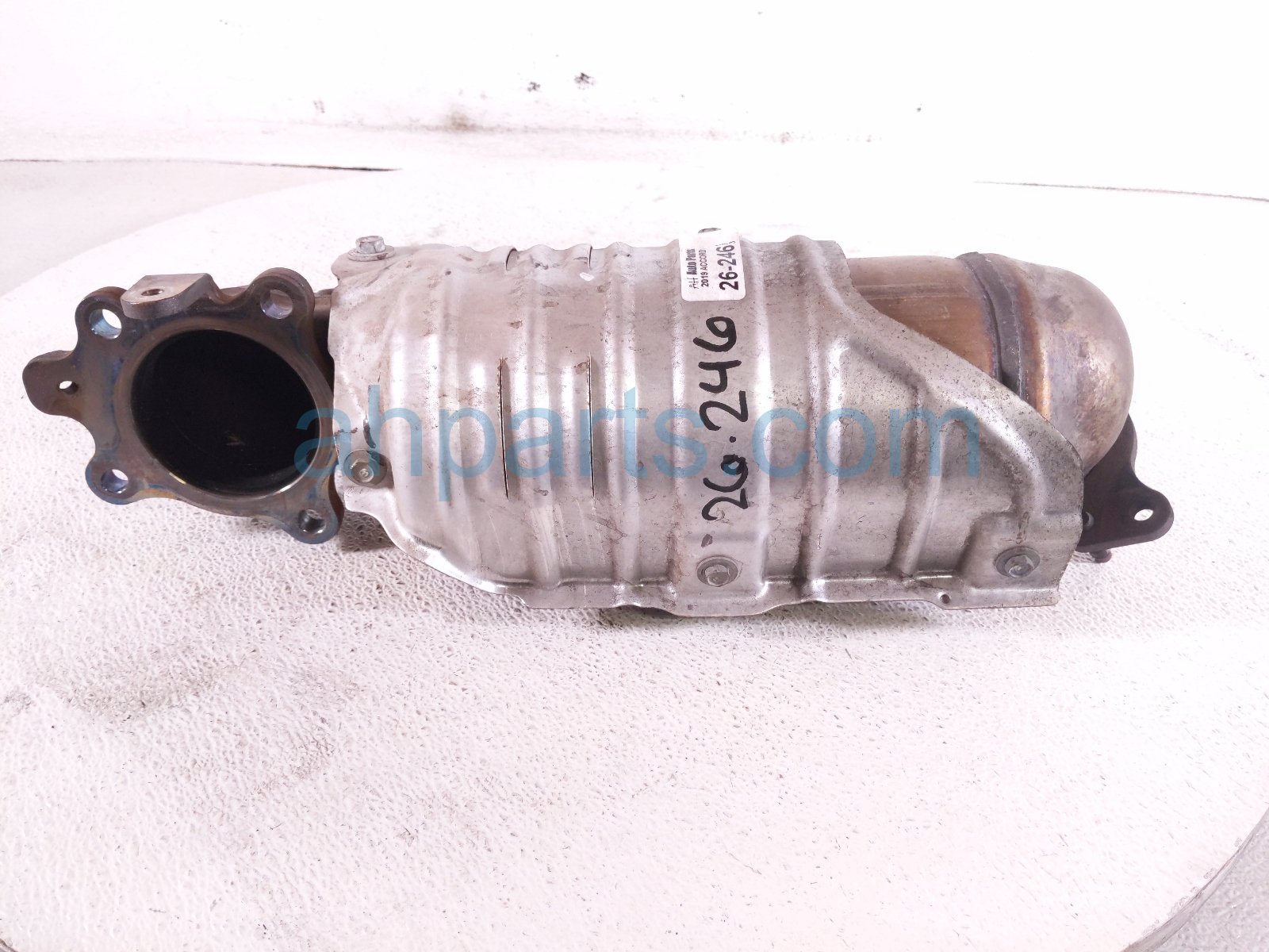 2019 Honda Accord Manifold Exhaust Catalytic Converter 1.5l 18150 6A0 L00 Replacement 2019 Honda Accord Manifold Exhaust Catalytic Converter 1.5l 18150 6A0 L00 Replacement thumbnail