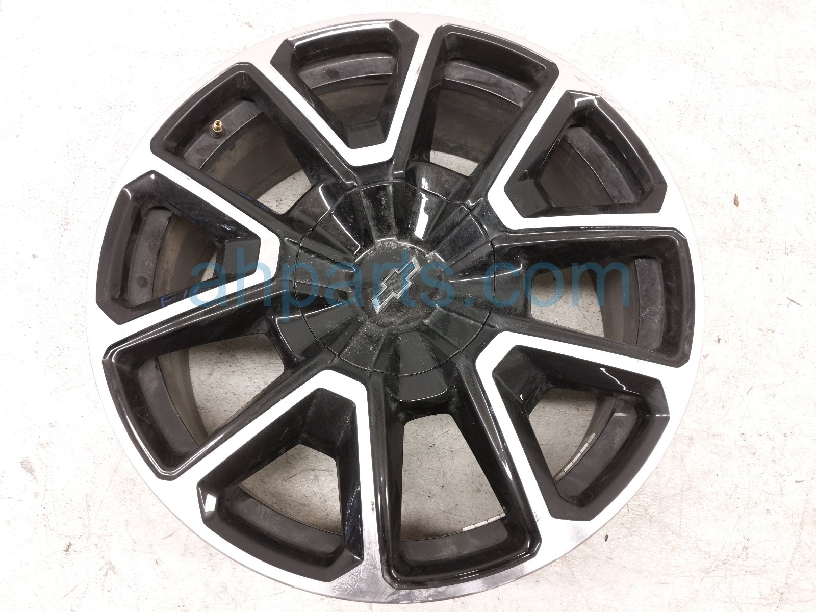$300 Chevy FR/LH WHEEL / RIM 22X9J