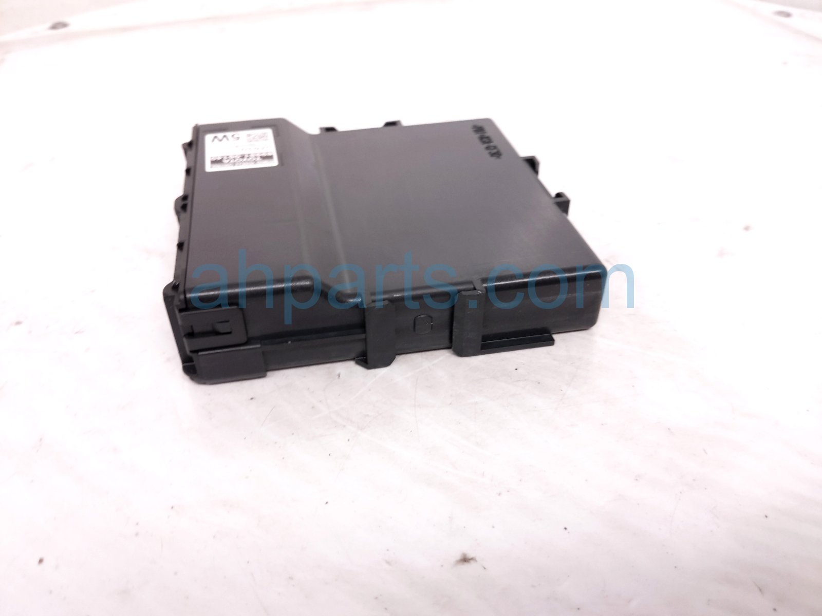 2026 Toyota Camry Engine Ecu Module / Hybrid Vehicle Control Computer Unit 89981 06140 Replacement 2026 Toyota Camry Engine Ecu Module / Hybrid Vehicle Control Computer Unit 89981 06140 Replacement thumbnail