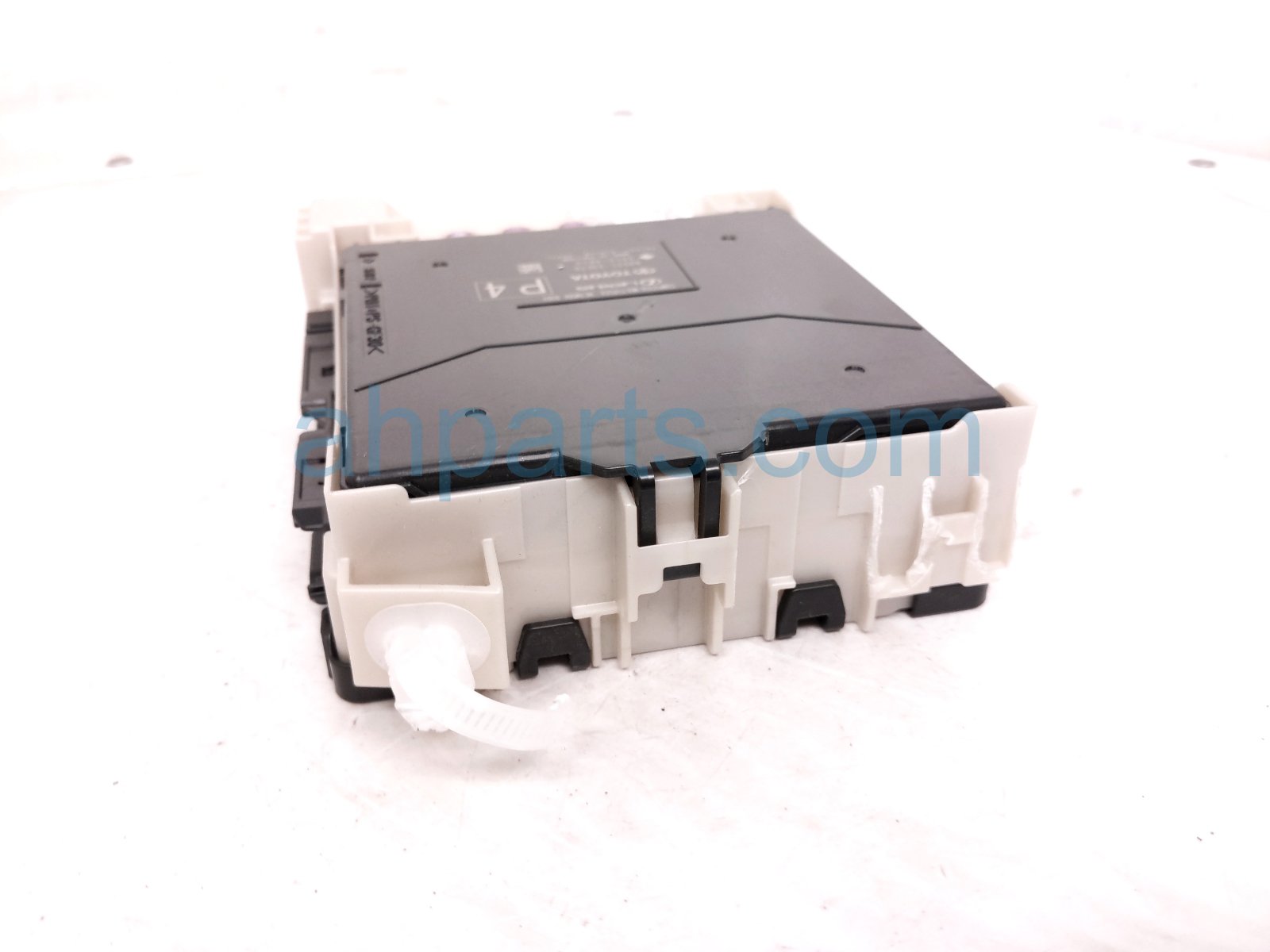2026 Toyota Camry Multiplex Body Control Module 89221 33E70 Replacement 2026 Toyota Camry Multiplex Body Control Module 89221 33E70 Replacement thumbnail