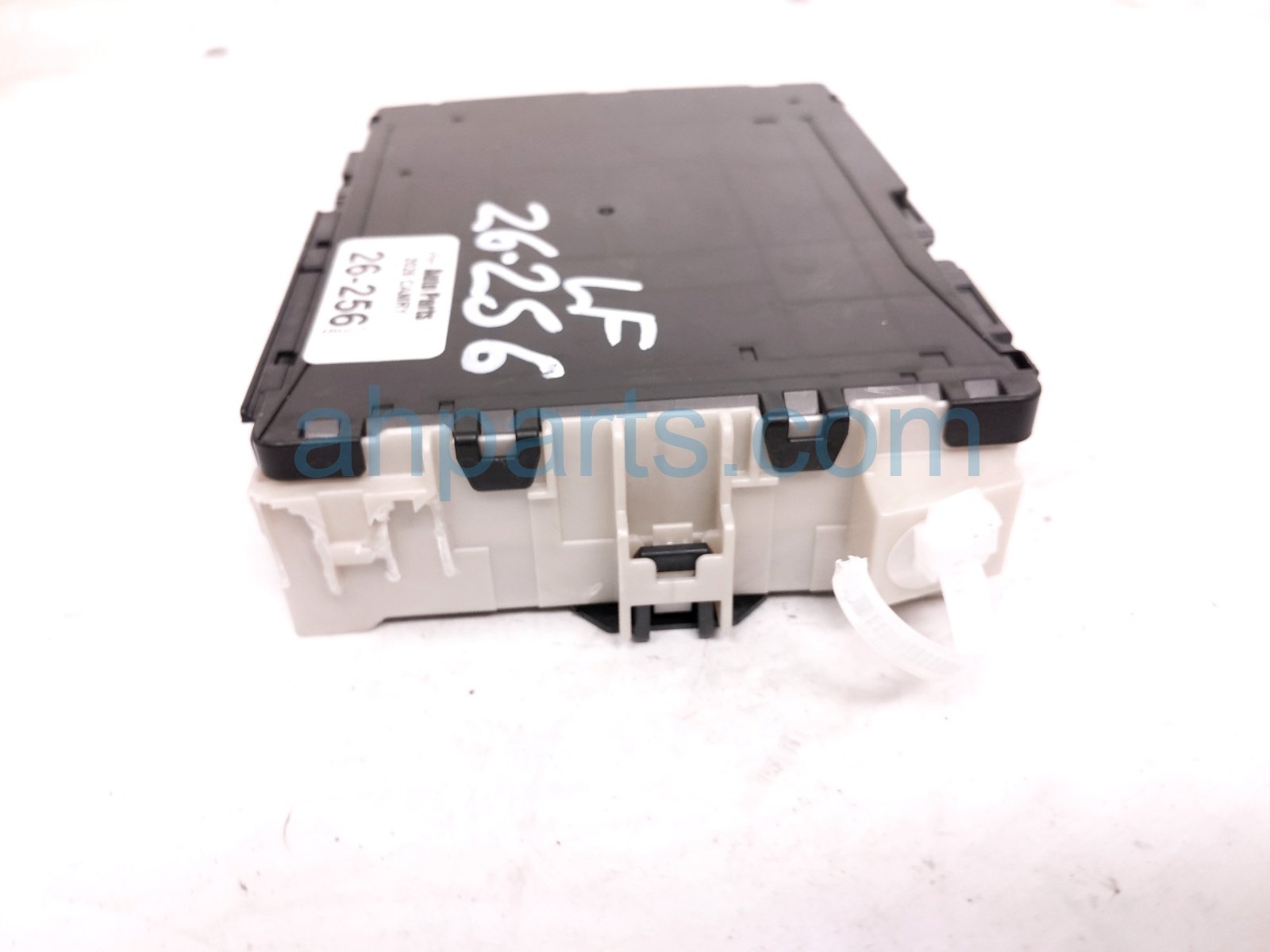 2026 Toyota Camry Multiplex Body Control Module 89221 33E70 Replacement 2026 Toyota Camry Multiplex Body Control Module 89221 33E70 Replacement thumbnail