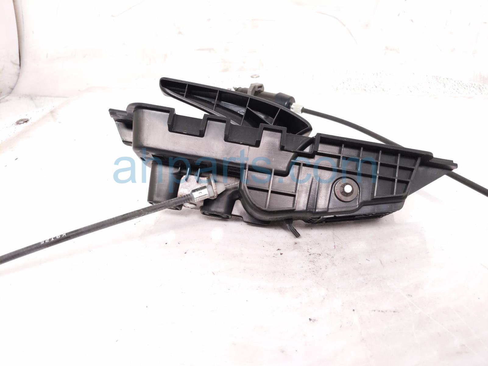2020 Honda CR V Inside / Rear Passenger Interior Door Handle Black 72120 TLA A01ZB Replacement 2020 Honda CR V Inside / Rear Passenger Interior Door Handle Black 72120 TLA A01ZB Replacement thumbnail