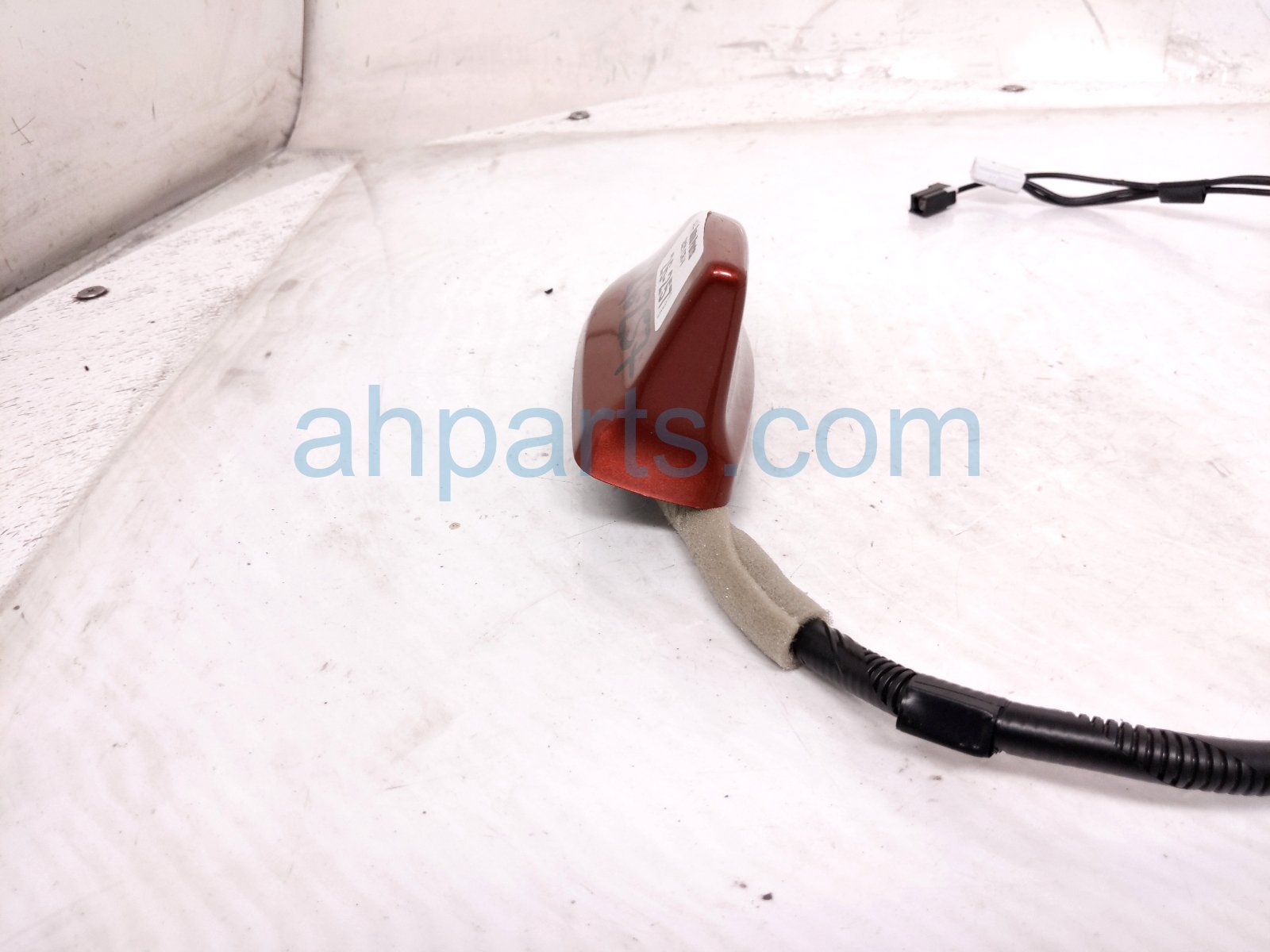 2021 Honda CR V Antenna Roof Mtd Shark Fin Red 39150 TLA A11ZN Replacement 2021 Honda CR V Antenna Roof Mtd Shark Fin Red 39150 TLA A11ZN Replacement thumbnail