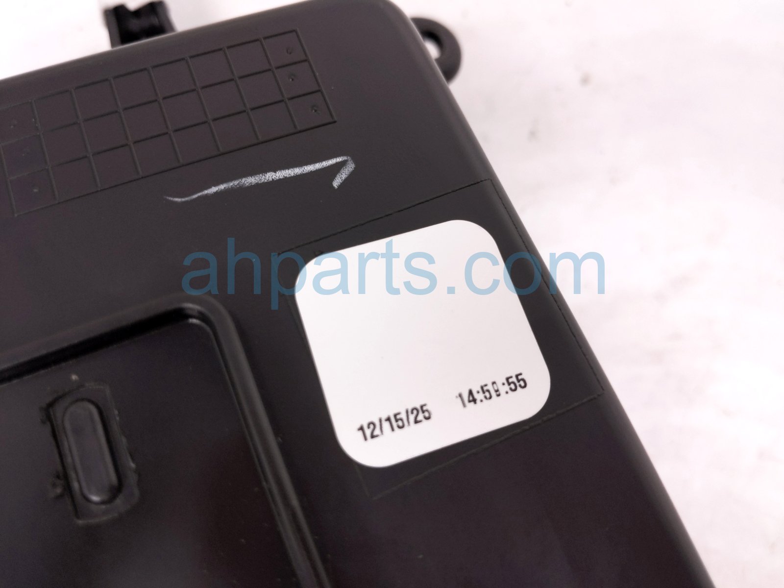 2026 Toyota Camry Center Console Cup Holder blk 55620 AQ010 Replacement 2026 Toyota Camry Center Console Cup Holder blk 55620 AQ010 Replacement thumbnail