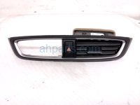 Honda CENTER DASH AIR VENT W/HAZARD - BLK Honda CENTER DASH AIR VENT W/HAZARD - BLK