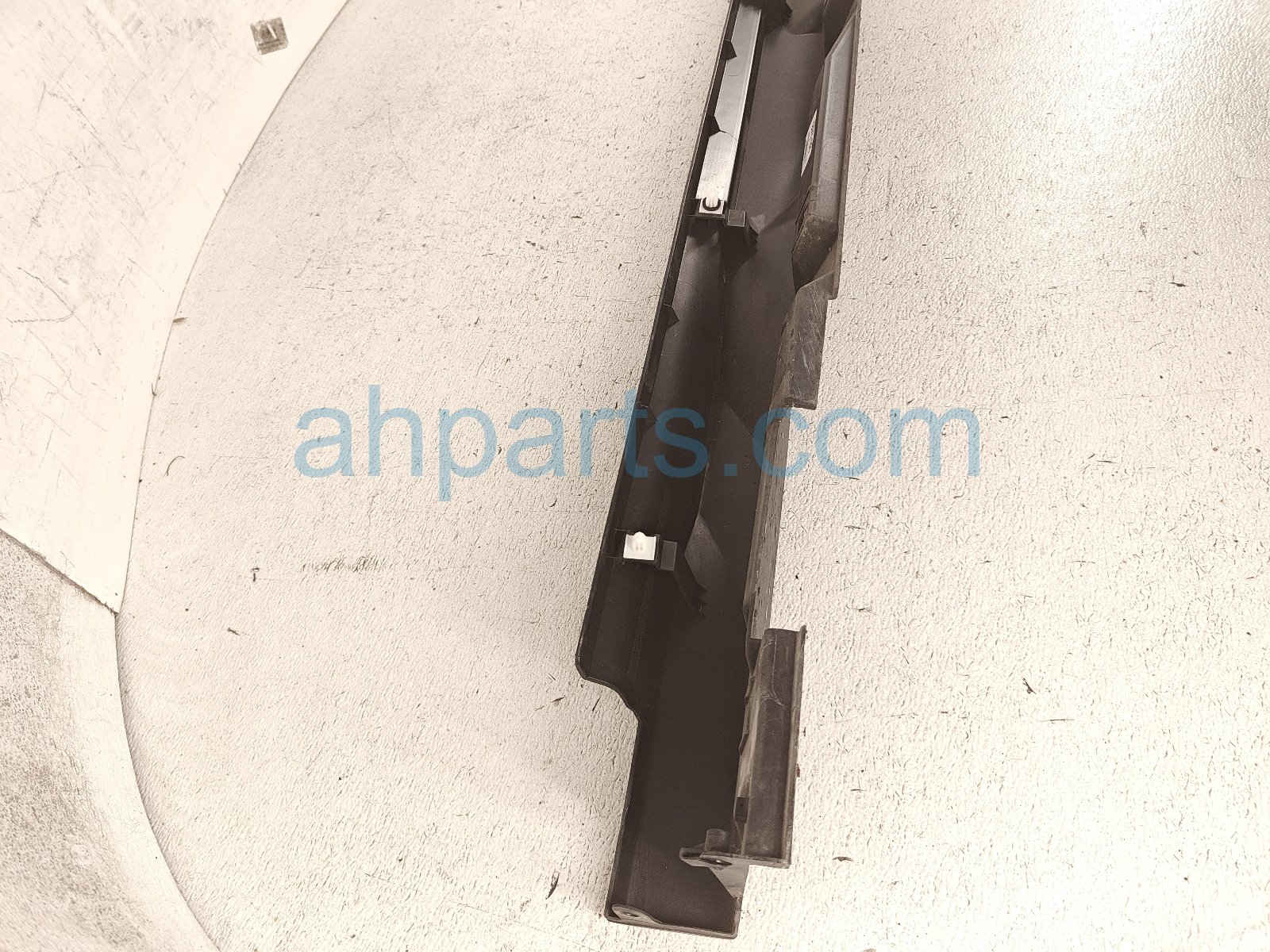 2025 Subaru Outback Legacy Rocker Trim Passenger Side Skirt / Molding Black 91112AN02A Replacement 2025 Subaru Outback Legacy Rocker Trim Passenger Side Skirt / Molding Black 91112AN02A Replacement thumbnail
