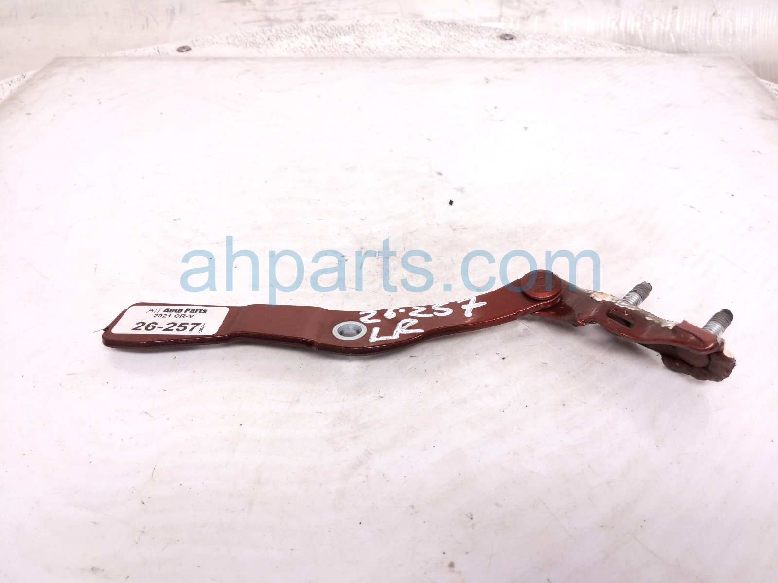 2021 Honda CR V Driver Tailgate Hinge Red 68260 TLA A01ZZ Replacement 2021 Honda CR V Driver Tailgate Hinge Red 68260 TLA A01ZZ Replacement thumbnail