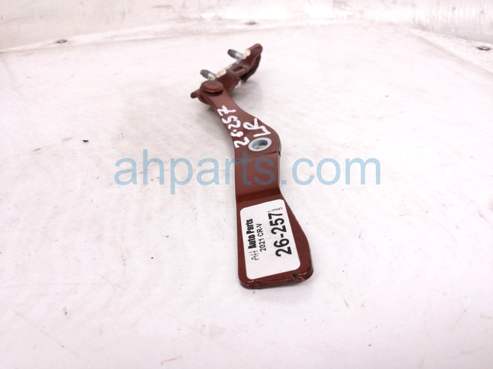2021 Honda CR V Driver Tailgate Hinge Red 68260 TLA A01ZZ Replacement 2021 Honda CR V Driver Tailgate Hinge Red 68260 TLA A01ZZ Replacement thumbnail