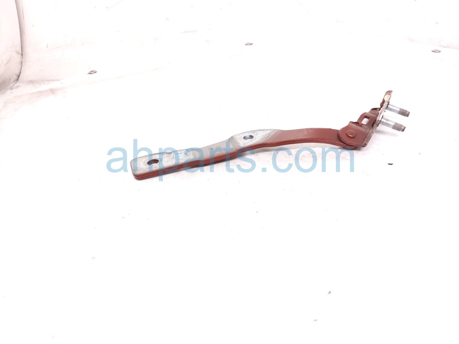 2021 Honda CR V Driver Tailgate Hinge Red 68260 TLA A01ZZ Replacement 2021 Honda CR V Driver Tailgate Hinge Red 68260 TLA A01ZZ Replacement thumbnail