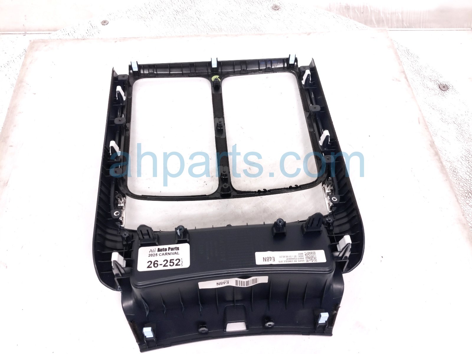2025 Kia Carnival Center Console Upper Trim Black 84659 R0300OFB Replacement 2025 Kia Carnival Center Console Upper Trim Black 84659 R0300OFB Replacement thumbnail