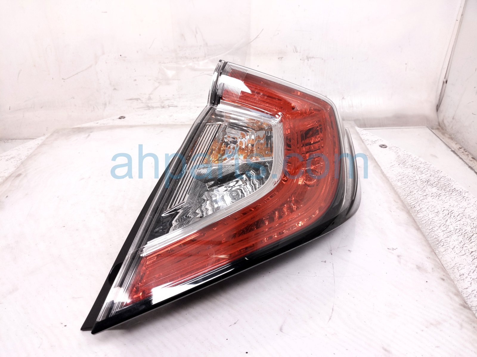 2019 Honda Civic Light / Rear Passenger Tail Lamp (on Body) 33500 TGG A02 Replacement 2019 Honda Civic Light / Rear Passenger Tail Lamp (on Body) 33500 TGG A02 Replacement thumbnail