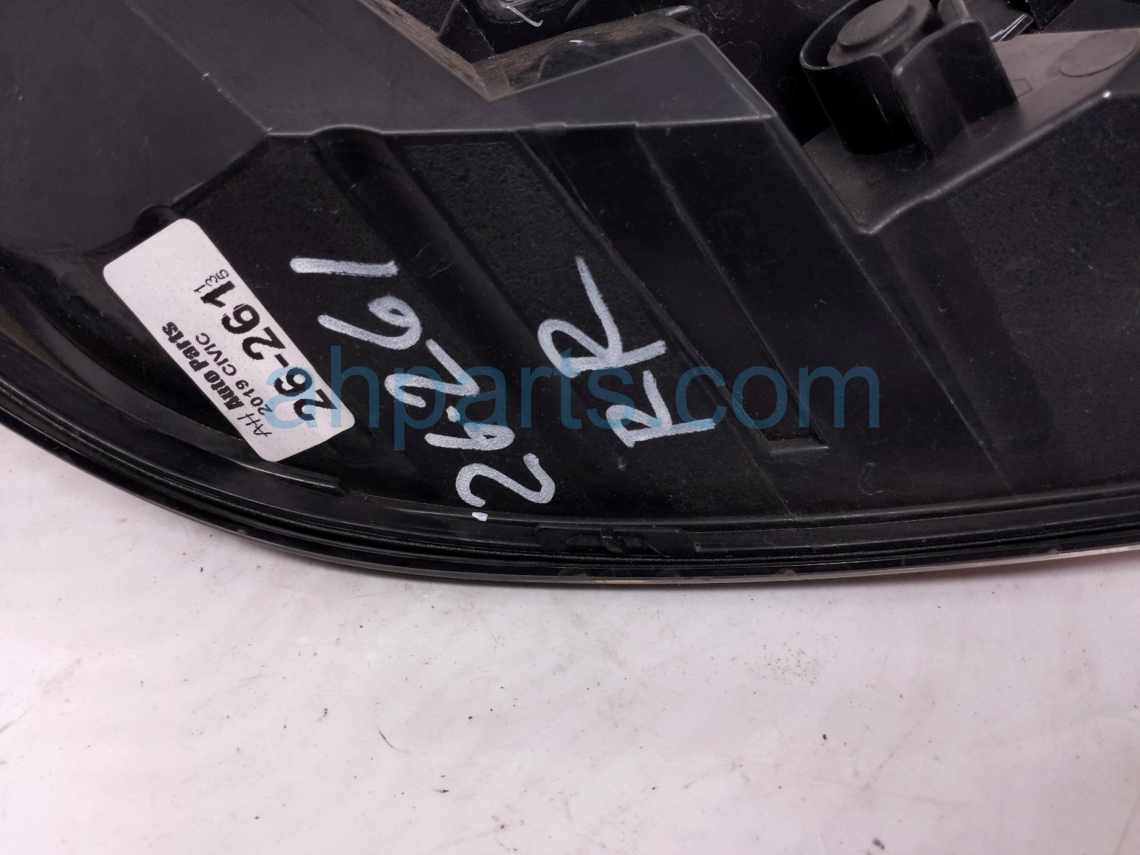 2019 Honda Civic Light / Rear Passenger Tail Lamp (on Body) 33500 TGG A02 Replacement 2019 Honda Civic Light / Rear Passenger Tail Lamp (on Body) 33500 TGG A02 Replacement thumbnail