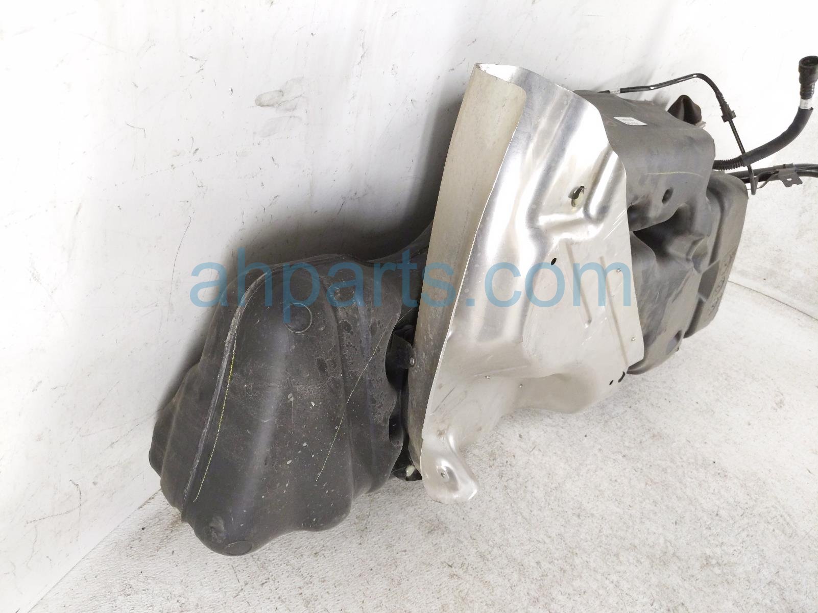 2026 Nissan Sentra Gas / Fuel Tank 17202 7SF0A Replacement 2026 Nissan Sentra Gas / Fuel Tank 17202 7SF0A Replacement thumbnail