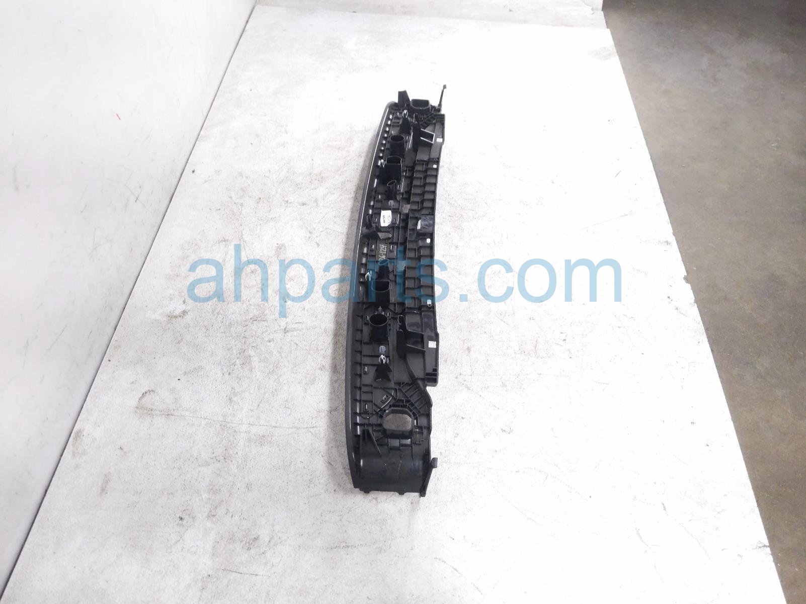 2022 BMW X3 Rear Trunk Sill Scuff Plate Blk 51 48 7 396 611 Replacement 2022 BMW X3 Rear Trunk Sill Scuff Plate Blk 51 48 7 396 611 Replacement thumbnail