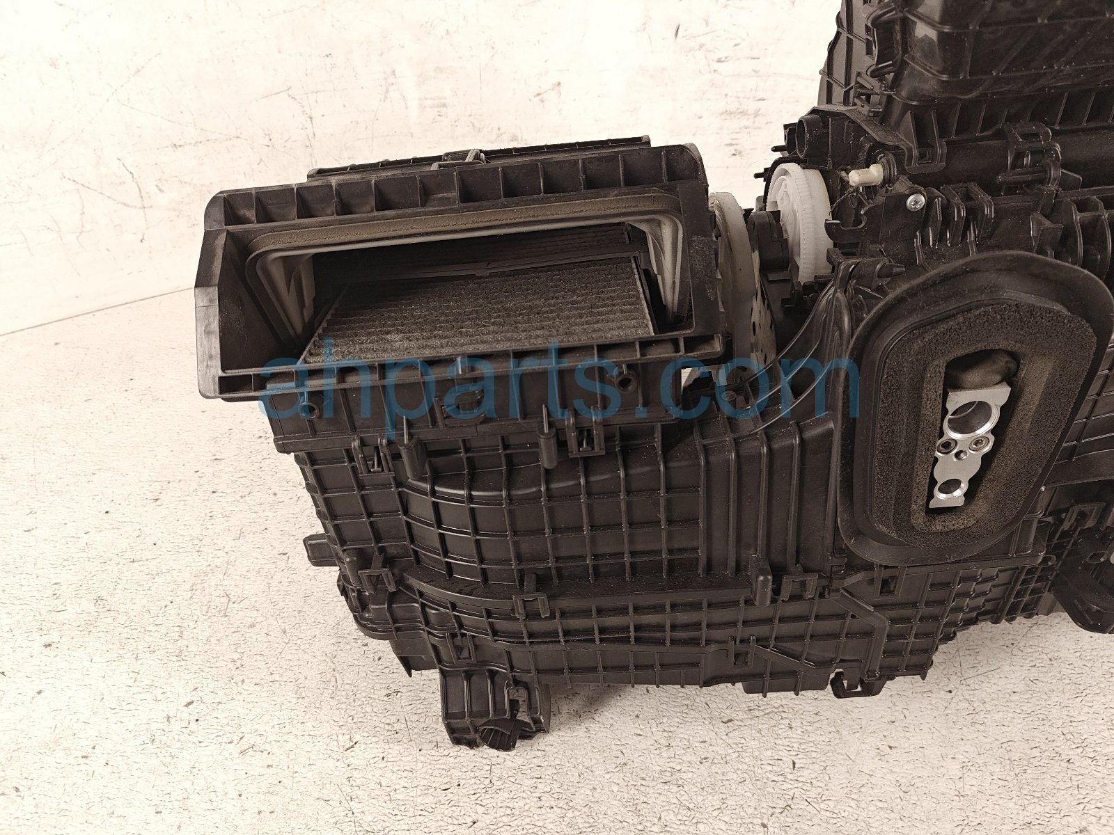 2022 Toyota Sienna Front A/c Heater Core W/blower Assy 87050 0E350 Replacement 2022 Toyota Sienna Front A/c Heater Core W/blower Assy 87050 0E350 Replacement thumbnail