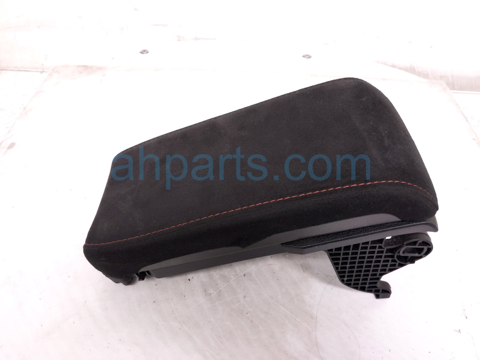 Honda CENTER CONSOLE LID - TYPE R - BLACK