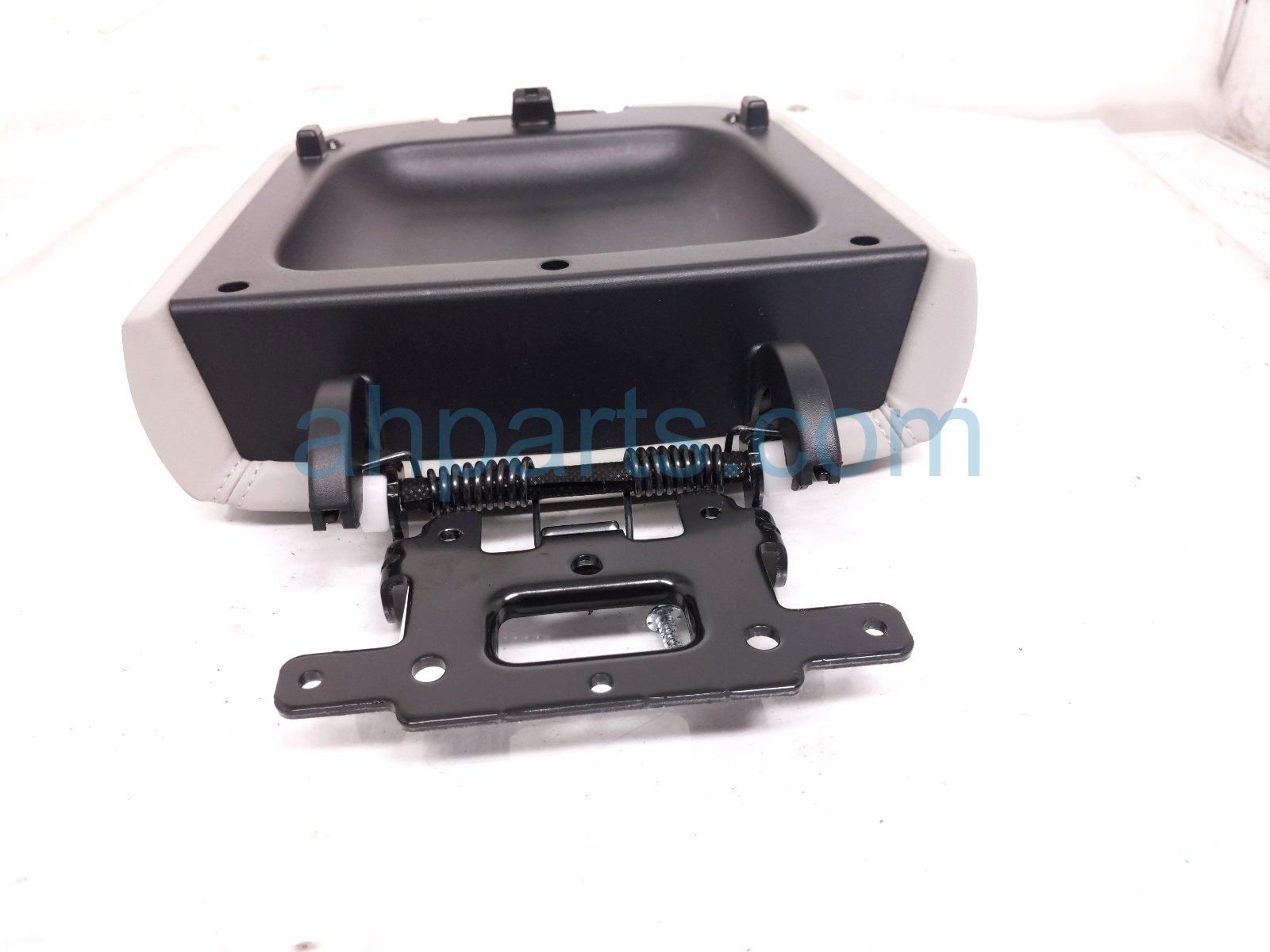2025 Kia Carnival Center Console Lid/armrest Grey 846B3 R0000GYT Replacement 2025 Kia Carnival Center Console Lid/armrest Grey 846B3 R0000GYT Replacement thumbnail