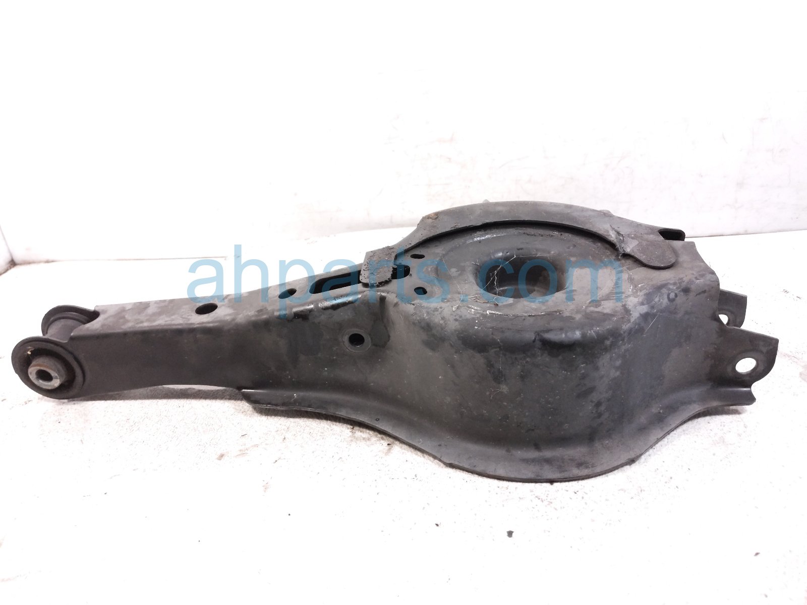 2020 Toyota Highlander Rear Driver Spring Seat Lower Control Arm 48730 0E100 Replacement 2020 Toyota Highlander Rear Driver Spring Seat Lower Control Arm 48730 0E100 Replacement thumbnail
