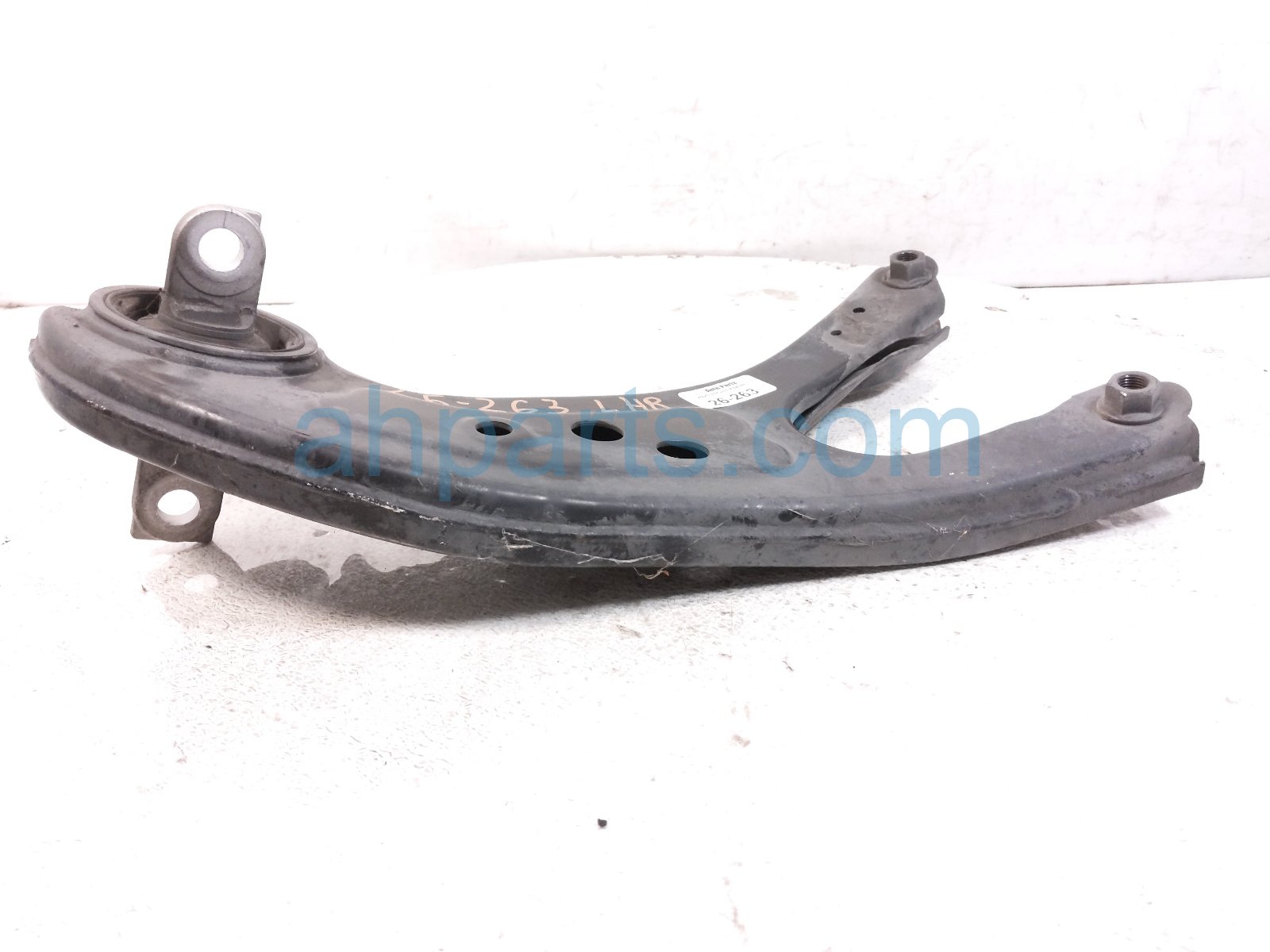 Toyota RR/LH TRAILING LOWER CONTROL ARM